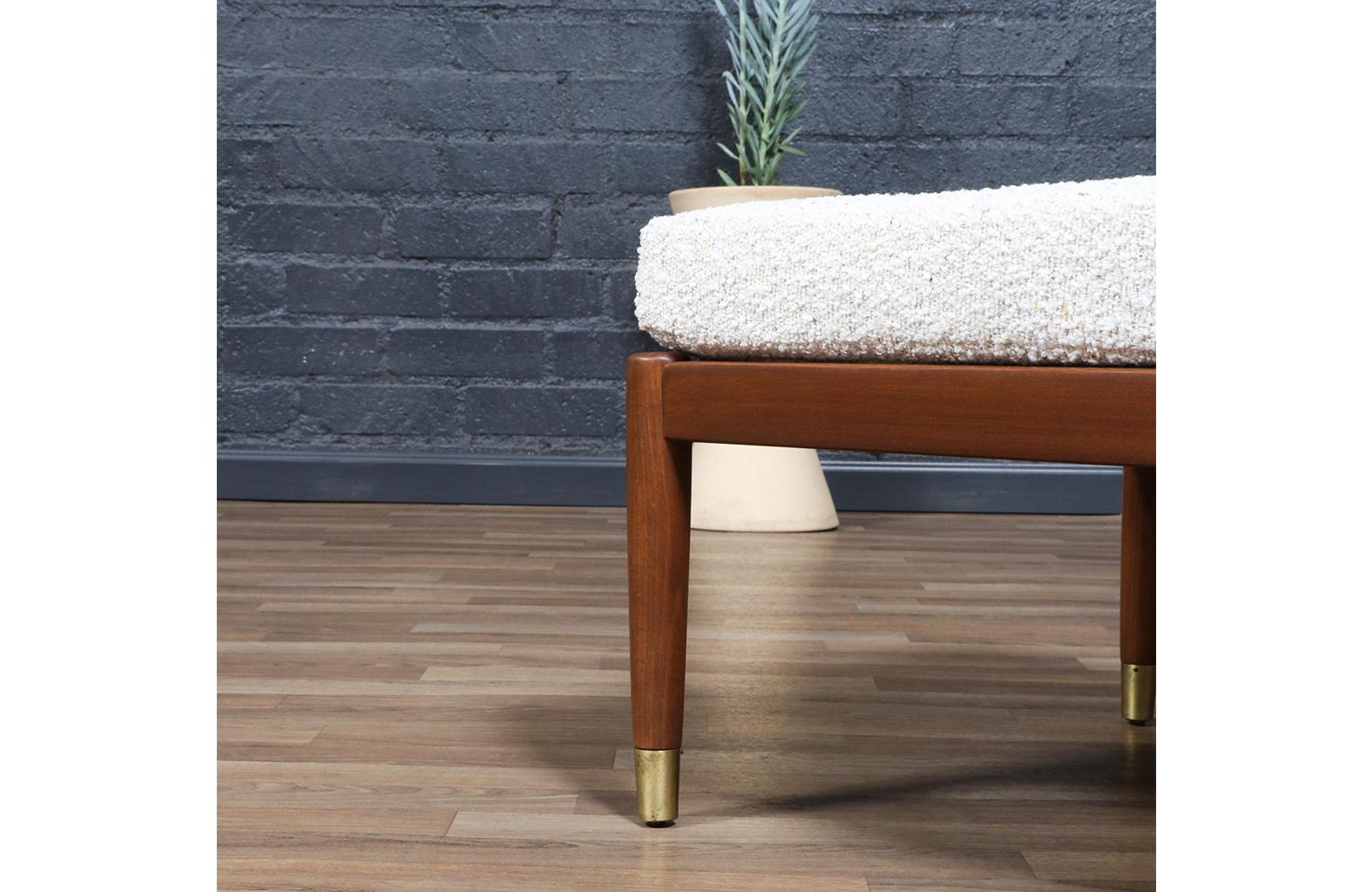 Expertly Restored-Swedish Modern Boucle & Leather Stool by Folke Ohlsson for Dux For Sale 4