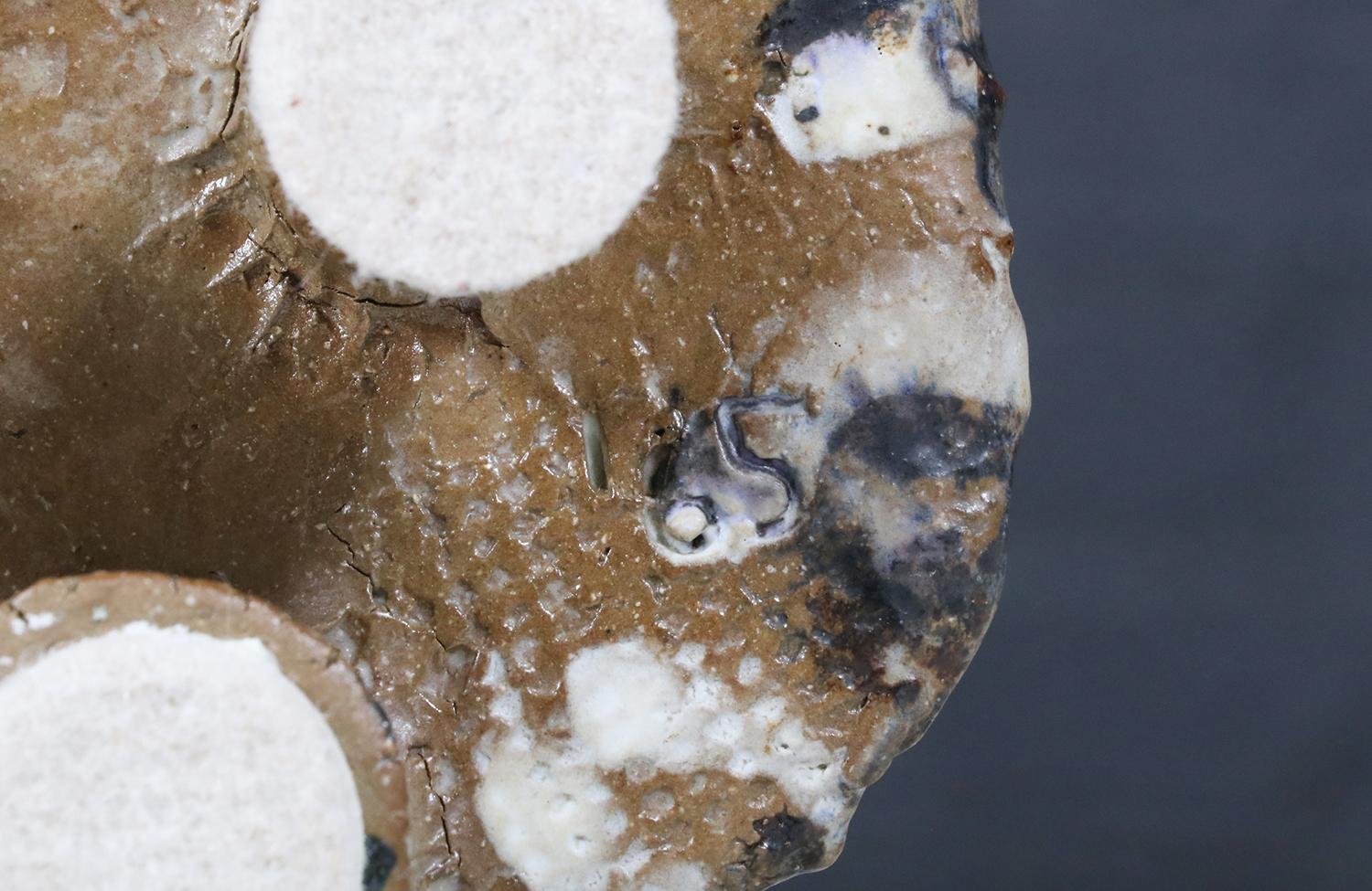 Restaurata con perizia - Scultura brutalista d'epoca in ceramica smaltata, firmata DeVoe in vendita 2