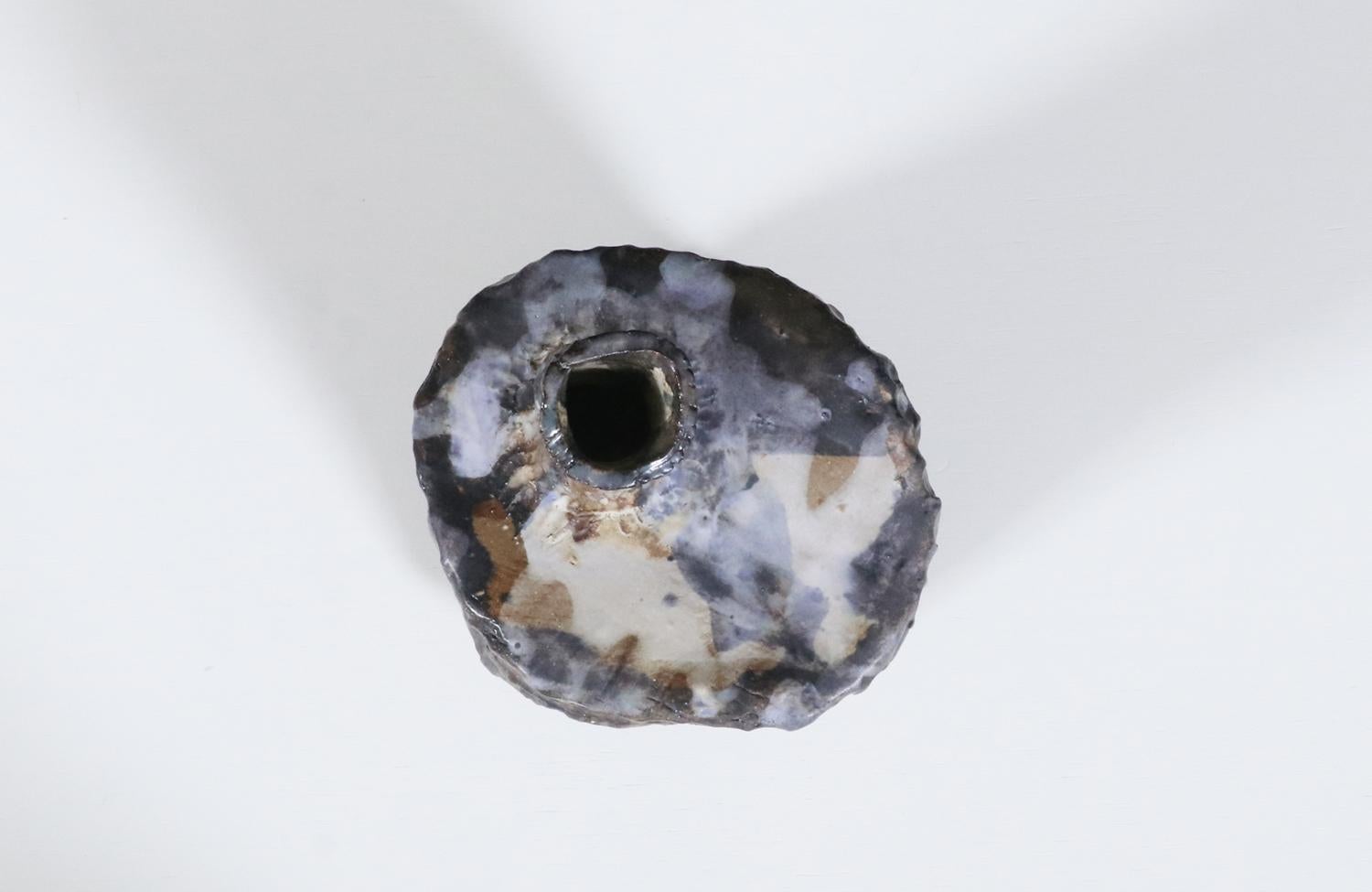 Restaurata con perizia - Scultura brutalista d'epoca in ceramica smaltata, firmata DeVoe In condizioni ottime in vendita a Los Angeles, CA