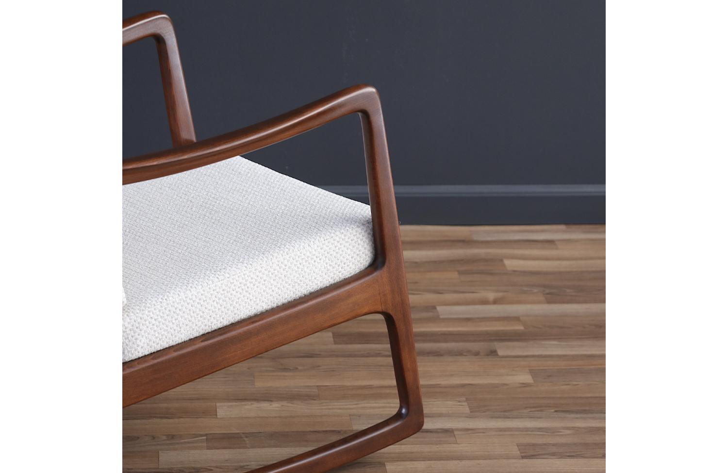 ExpertlyRestored-Ole Wanscher Model FD-120 Walnut Rocking Chair for France & Son 5