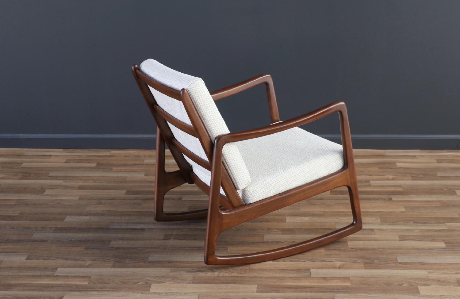 Danish ExpertlyRestored-Ole Wanscher Model FD-120 Walnut Rocking Chair for France & Son