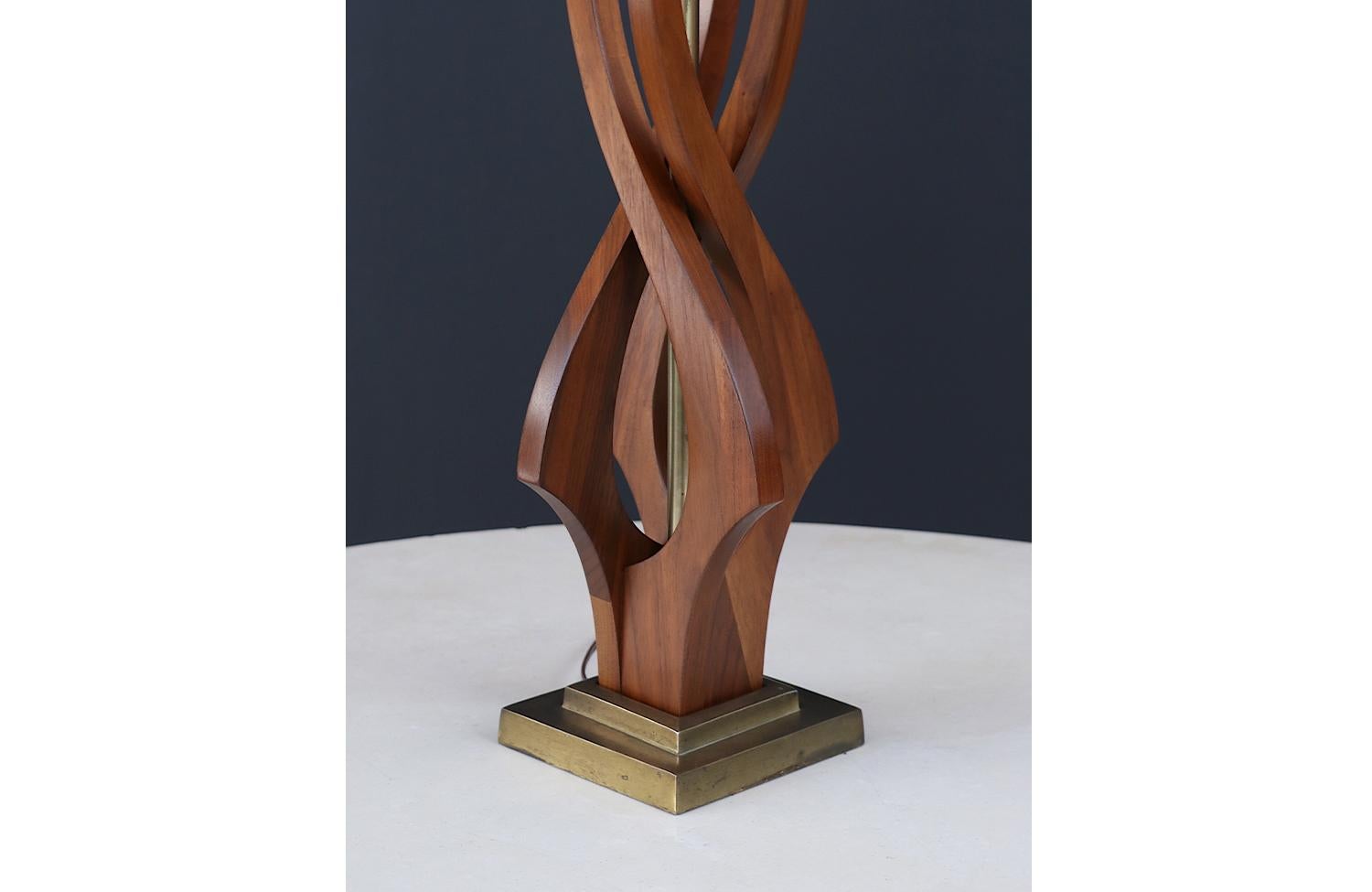 ExpertlyRestored - Mid-Century Modern Sculpted Spiral Walnut Table Lamp For Sale 1