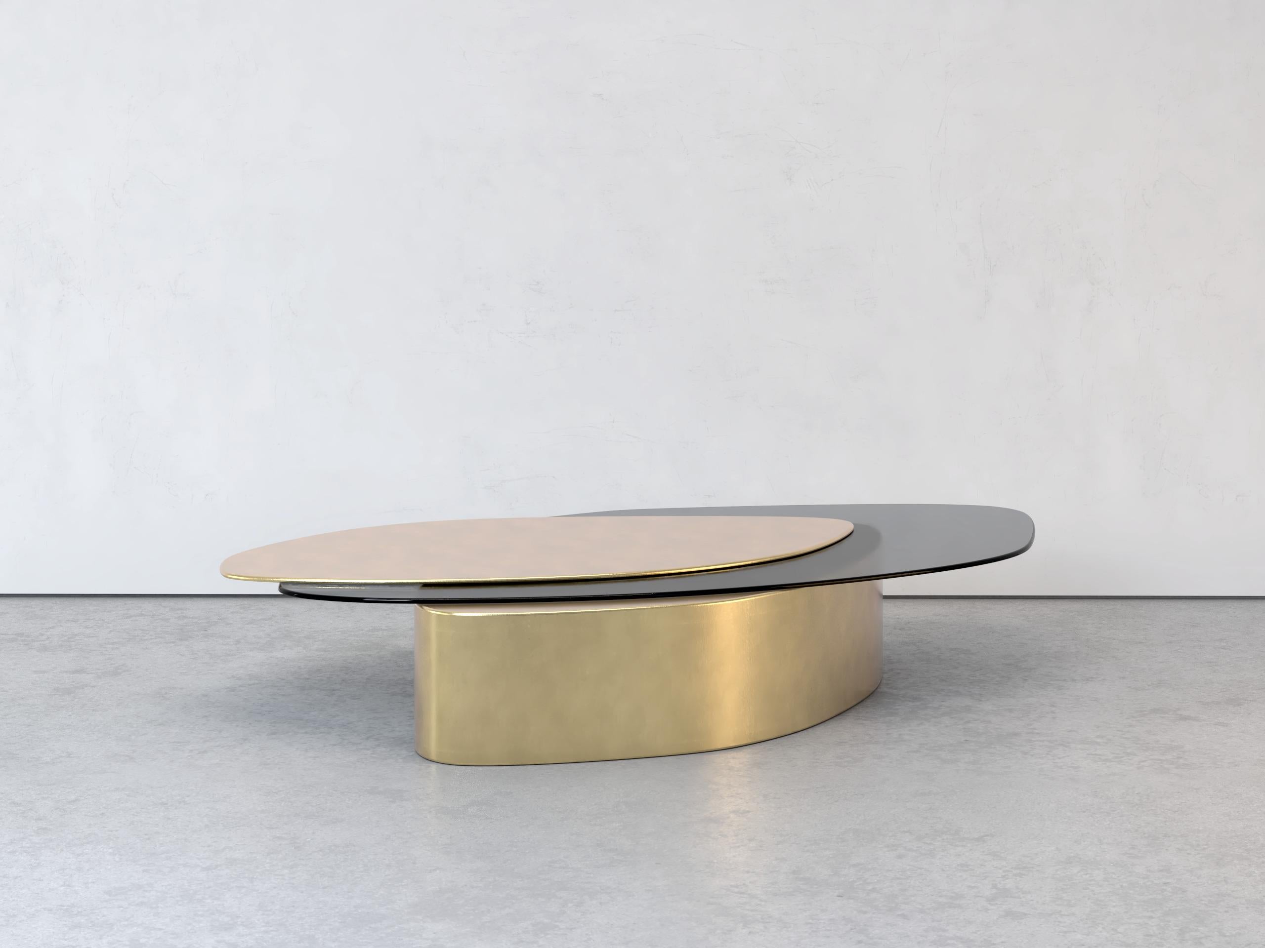 Table basse Explore I en pierre, laiton et verre en édition limitée Grzegorz Majka en vente 11