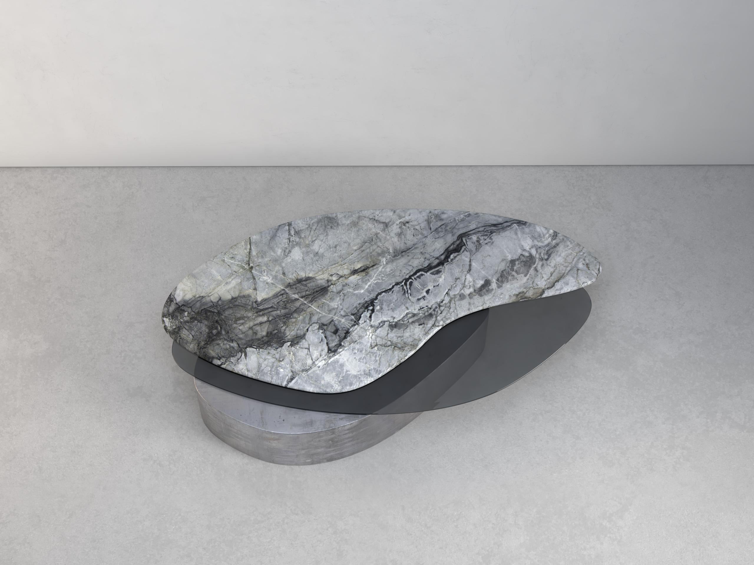 Table basse Explore II en pierre, acier et verre en édition limitée de Grzegorz Majka en vente 3