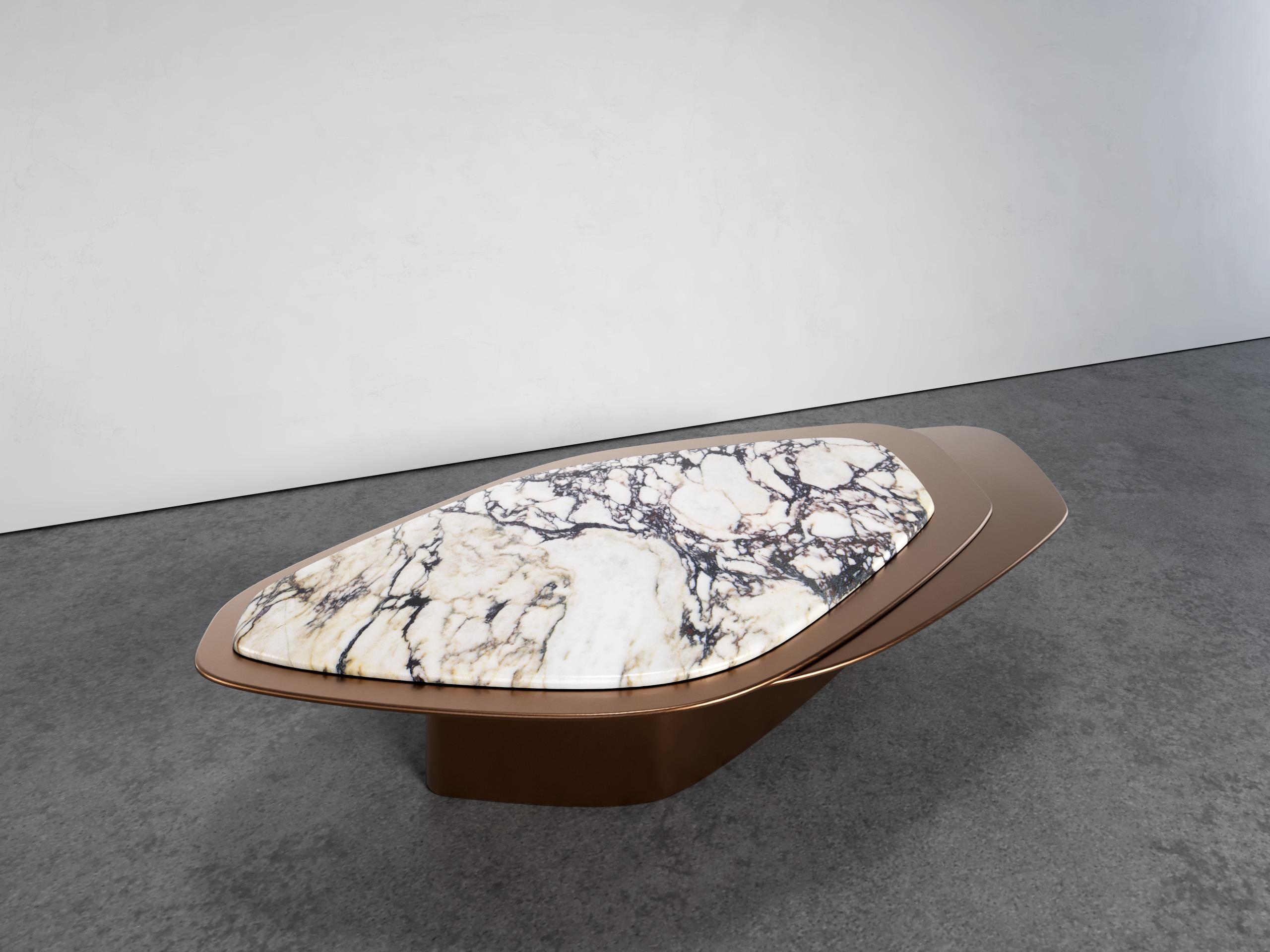 Autre Table basse Explore III en bronze et Calacatta en édition limitée de Grzegorz Majka en vente