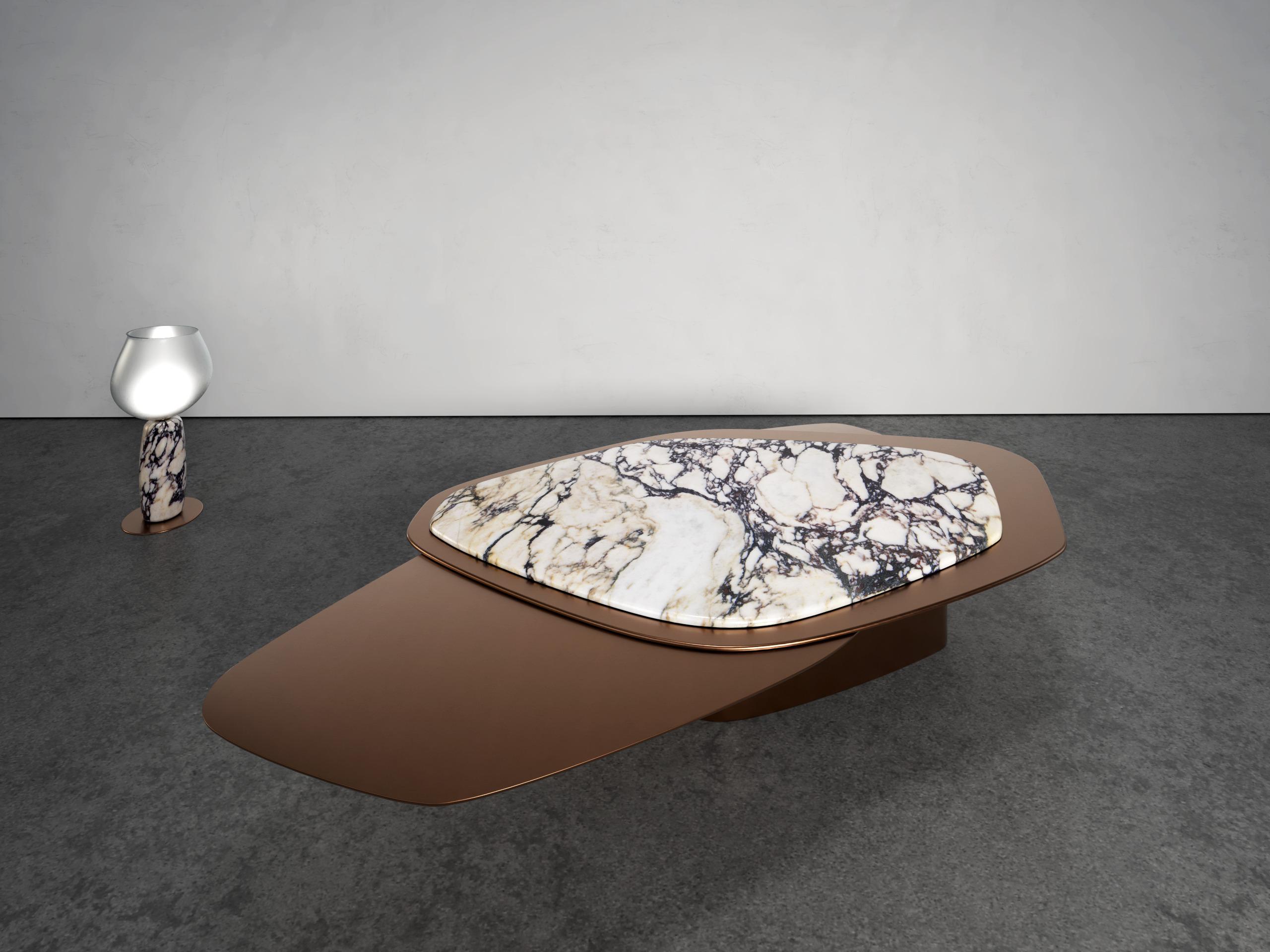 Table basse Explore III en bronze et Calacatta en édition limitée de Grzegorz Majka Neuf - En vente à Geneve, CH