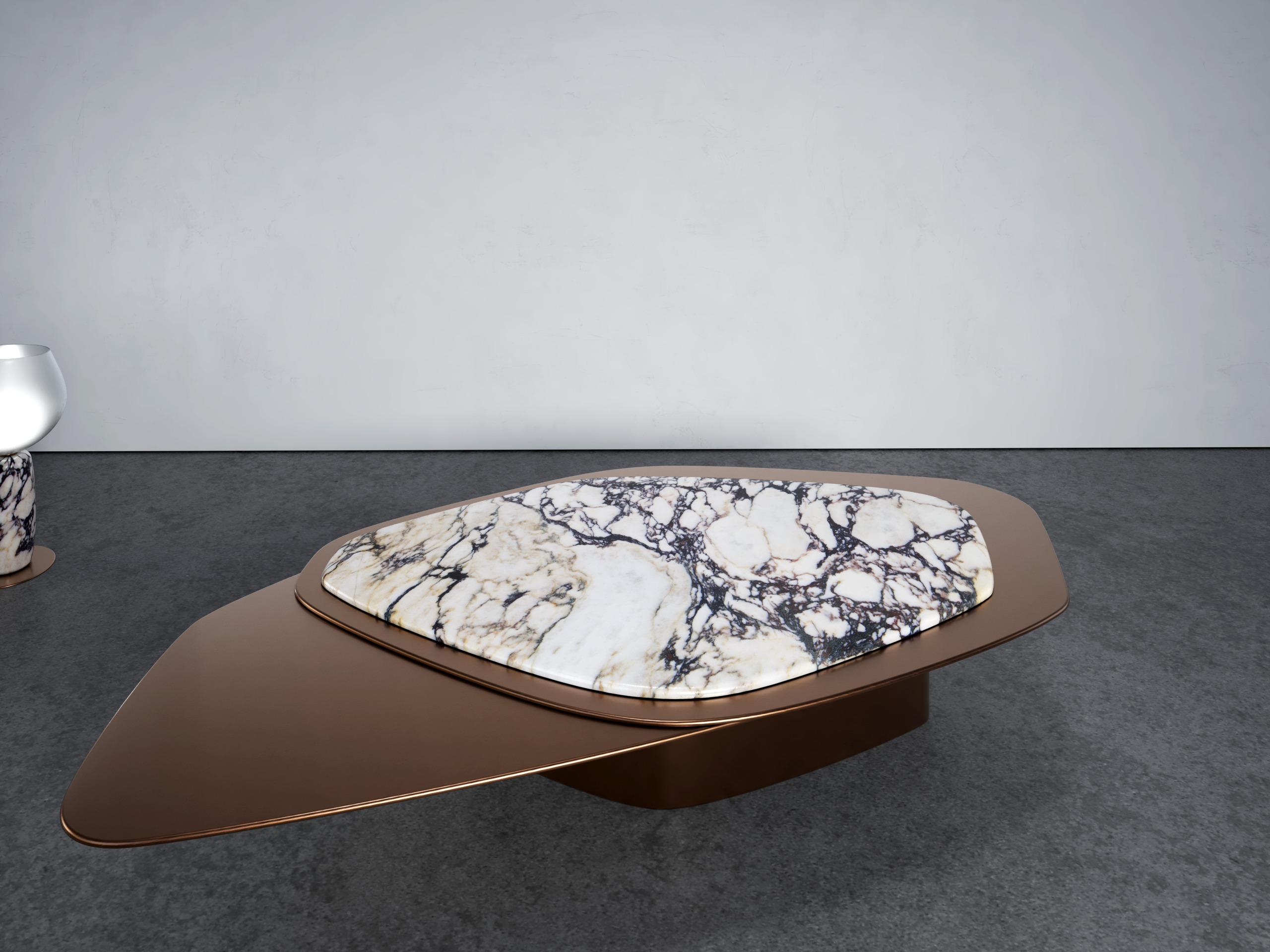 Table basse Explore III en bronze et Calacatta en édition limitée de Grzegorz Majka en vente 1