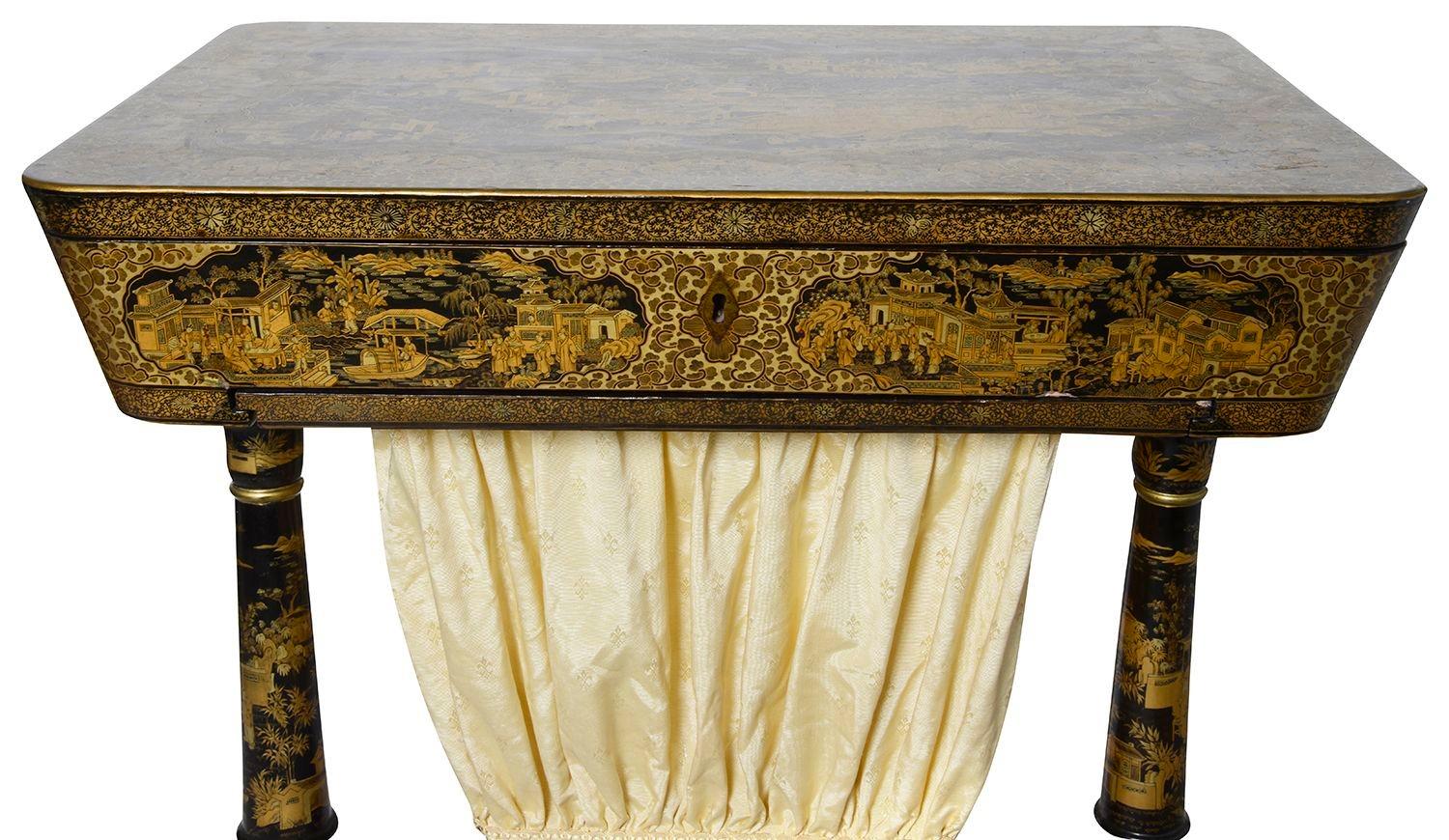 Hand-Painted Export Lacquer Side / work table, circa 1820 For Sale