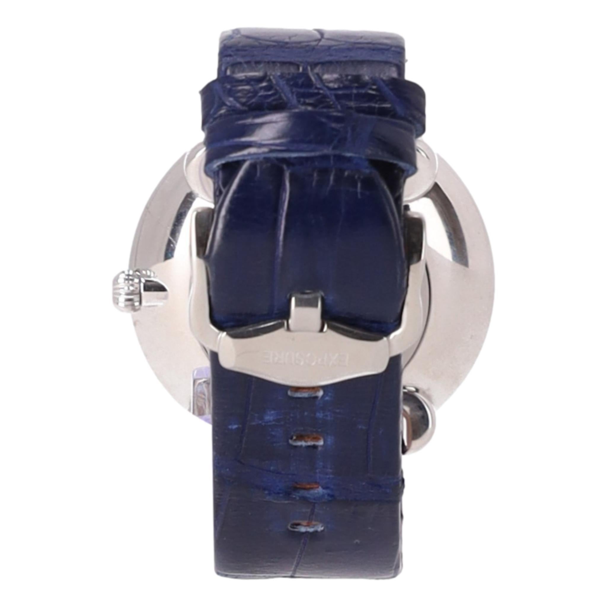Montre suisse Exposure avec bracelet en peau d'alligator Unisexe en vente