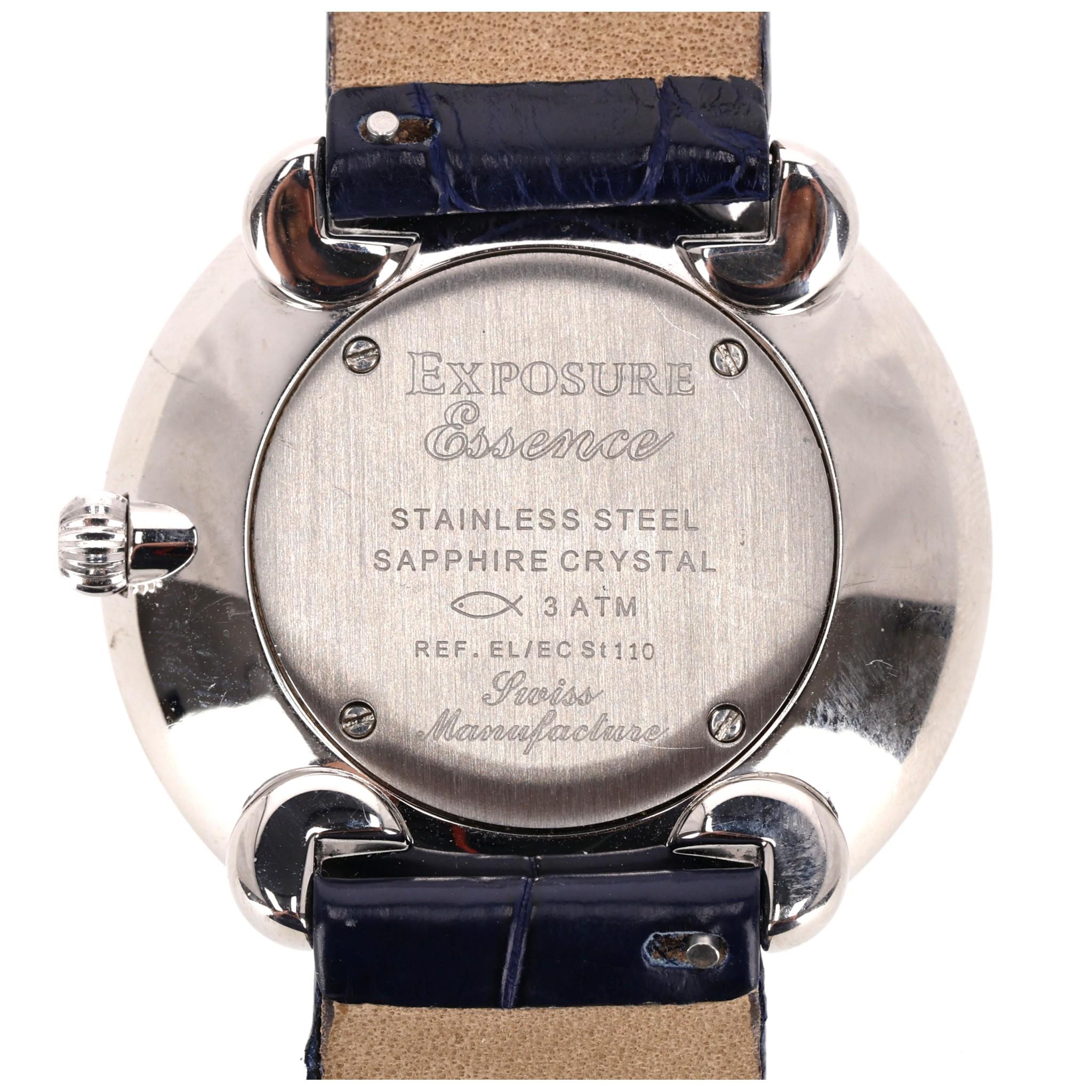 Montre suisse Exposure avec bracelet en peau d'alligator en vente 1
