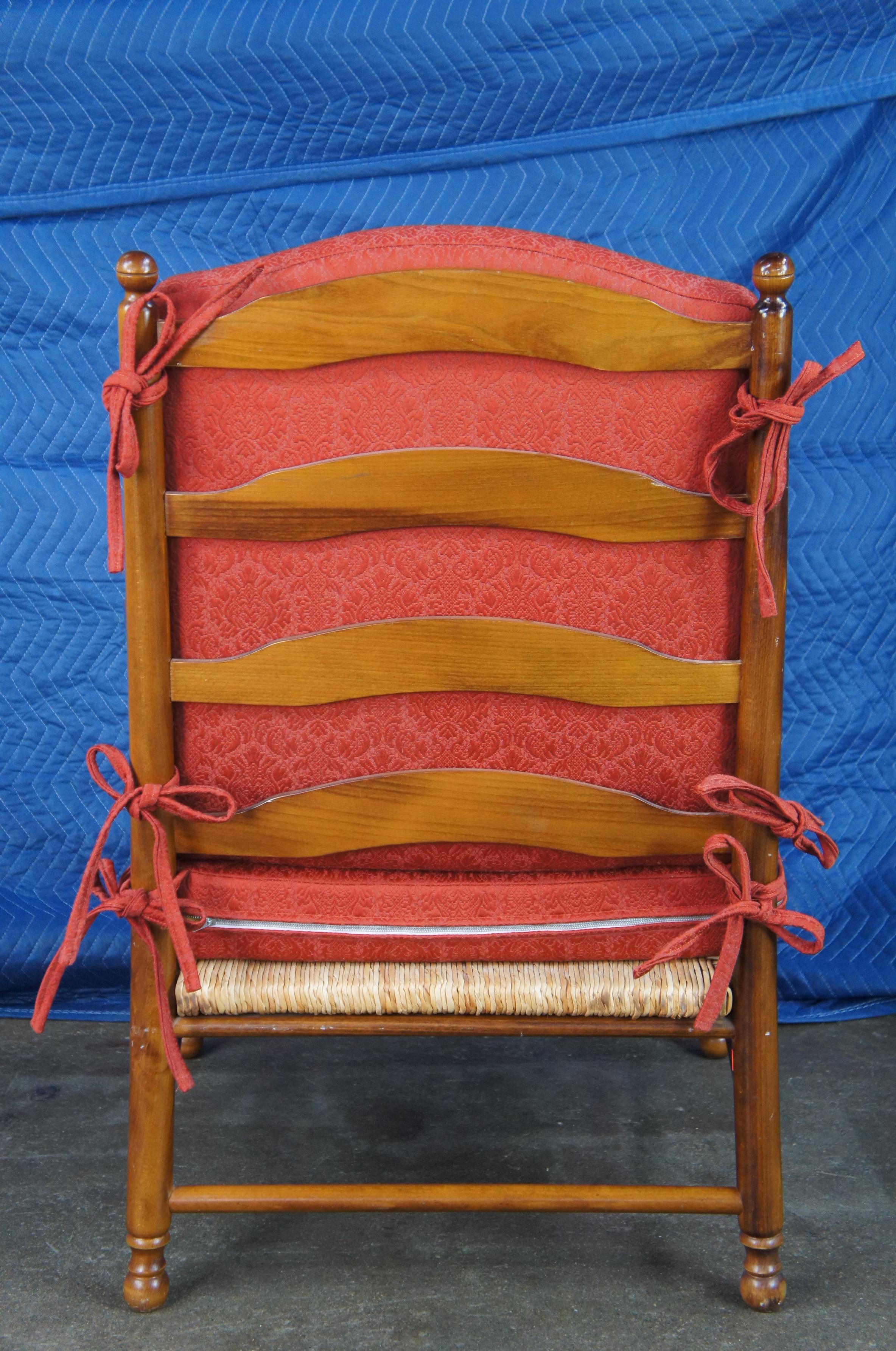 Exposures Italian Walnut Ladderback Oversize Rush Club Arm Chair, Italy, 1999 In Good Condition In Dayton, OH