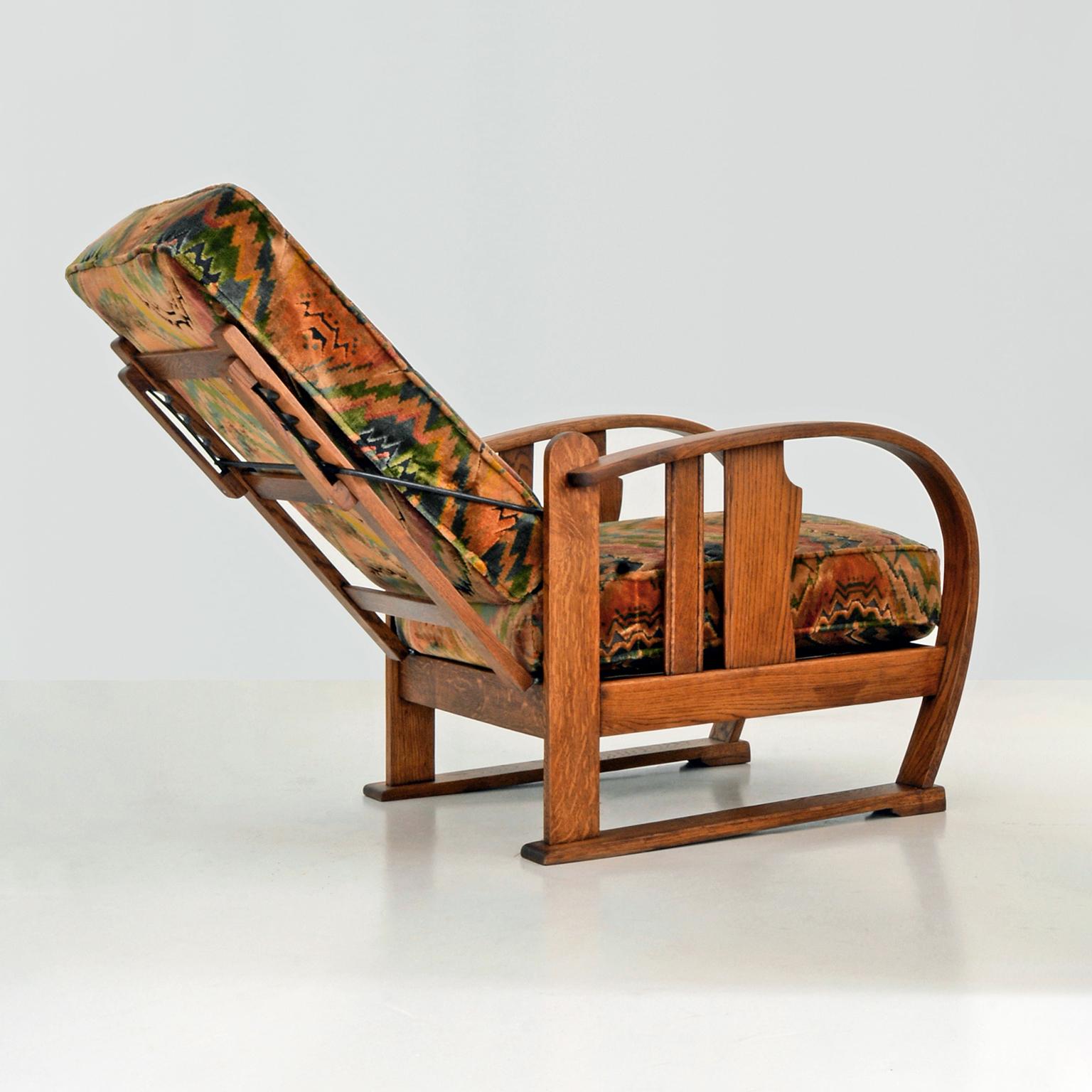 Oiled Expressionist Amsterdam School Reclining Chairs, Oak and Fabric Upholstery, 1920 For Sale