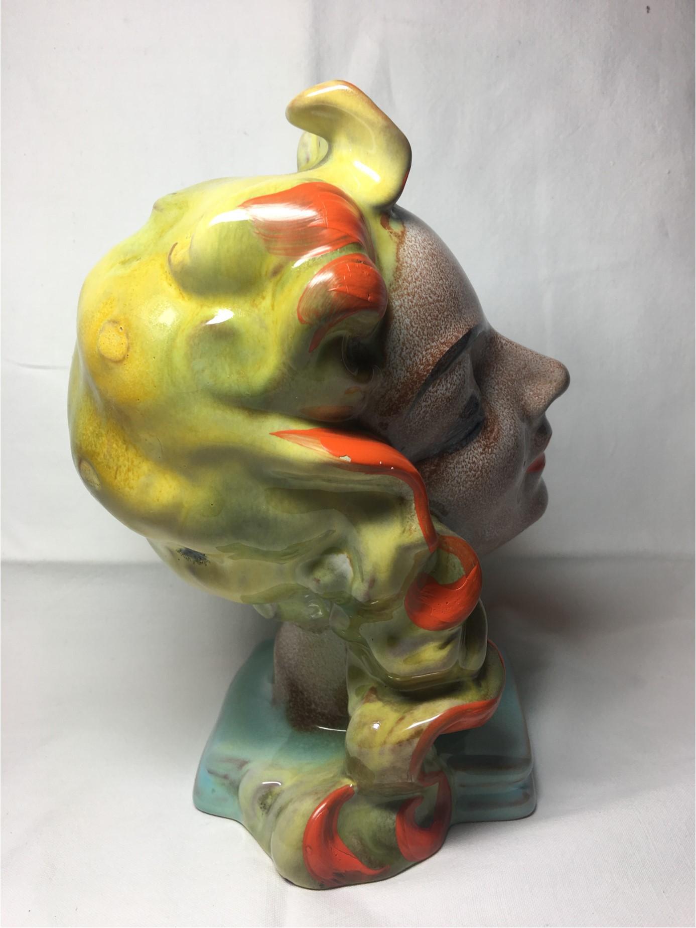 Expressive Art Deco Womans Ceramic Head from the Late 1930s Early 1940s For Sale 1