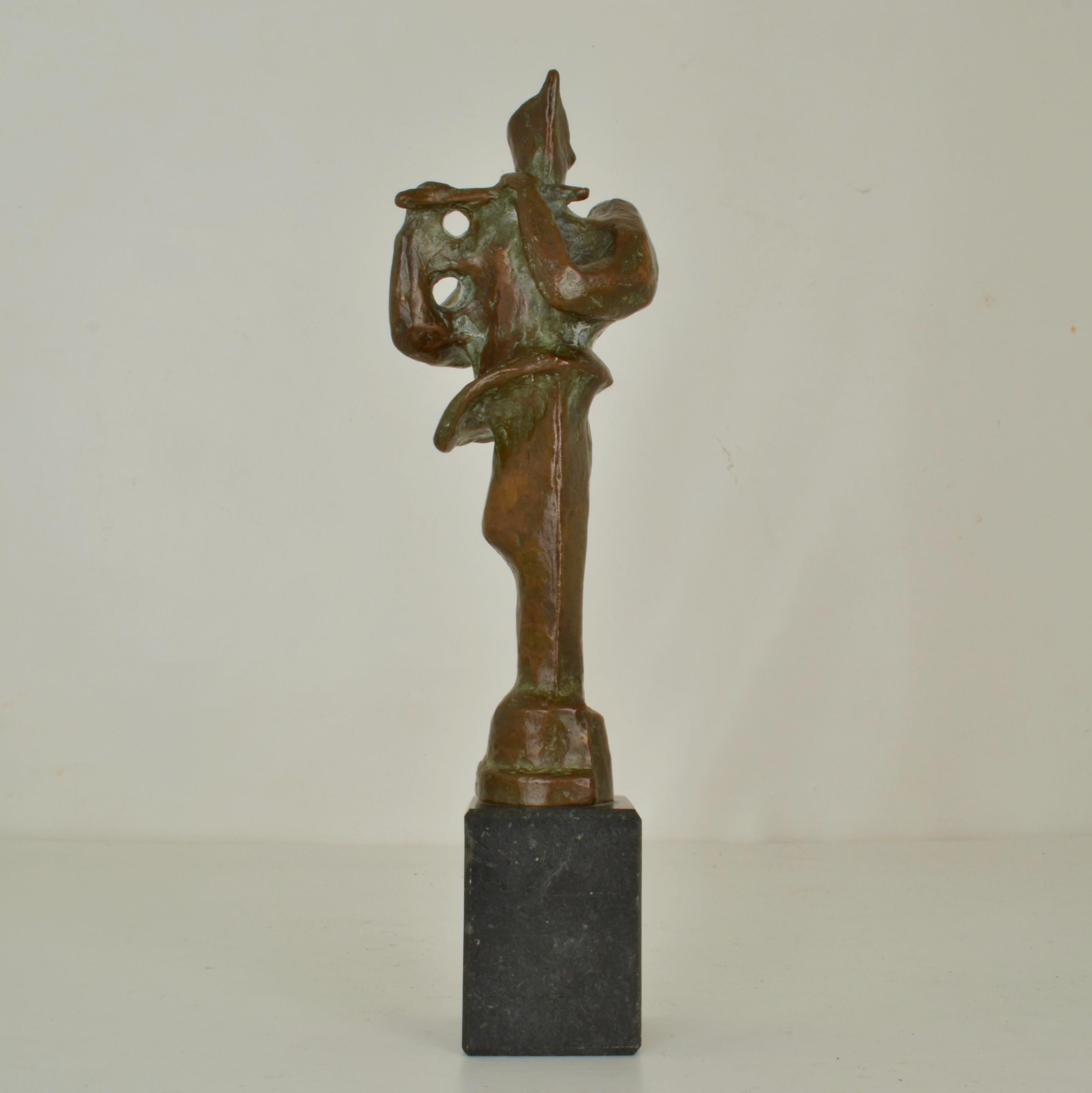 Expressive Bronze Sculpture of Flute Player In Excellent Condition For Sale In London, GB