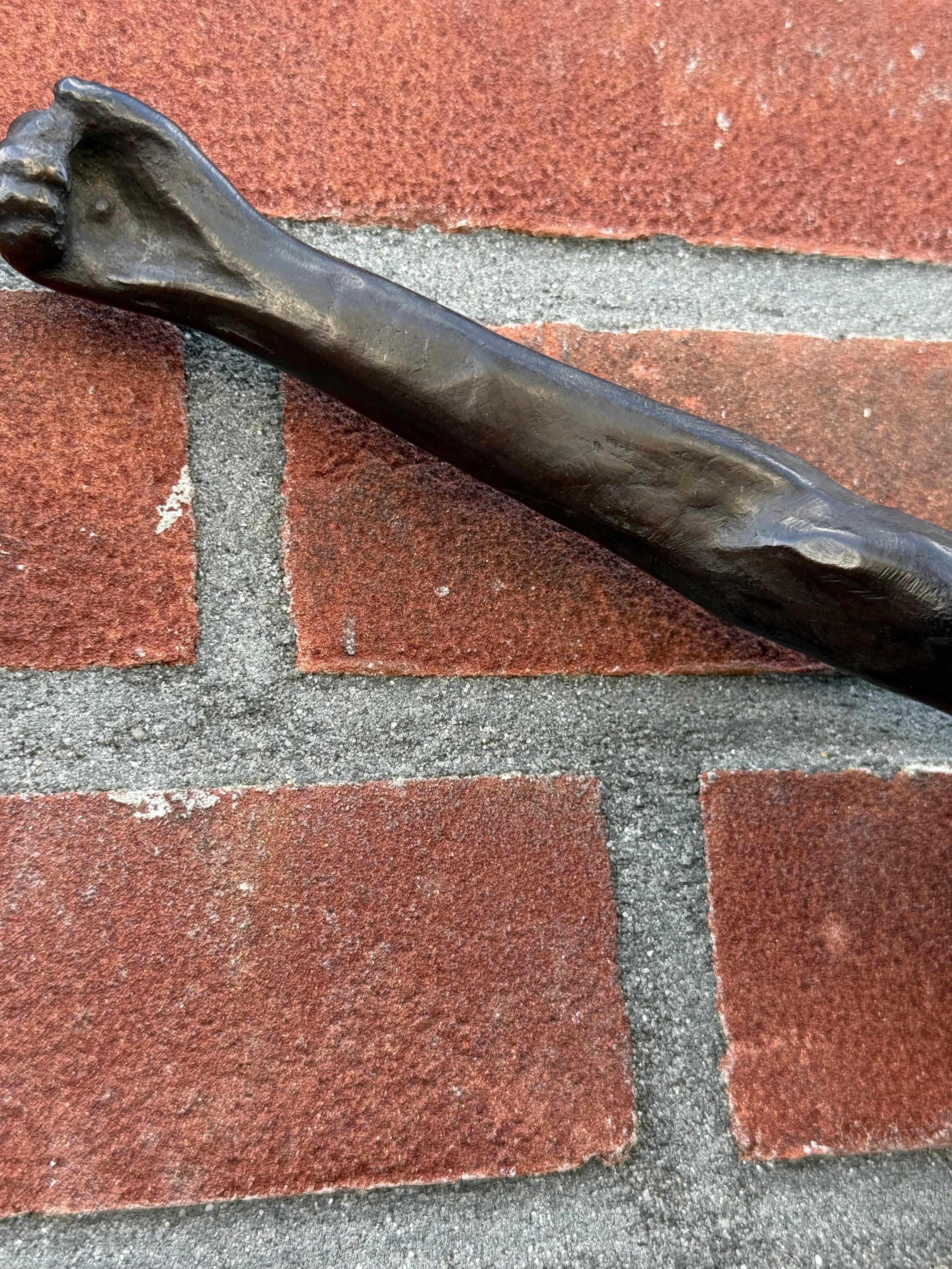 Corpus du Christ en bronze expressif, rarement signé par l'artiste, vers 1920 en vente 1