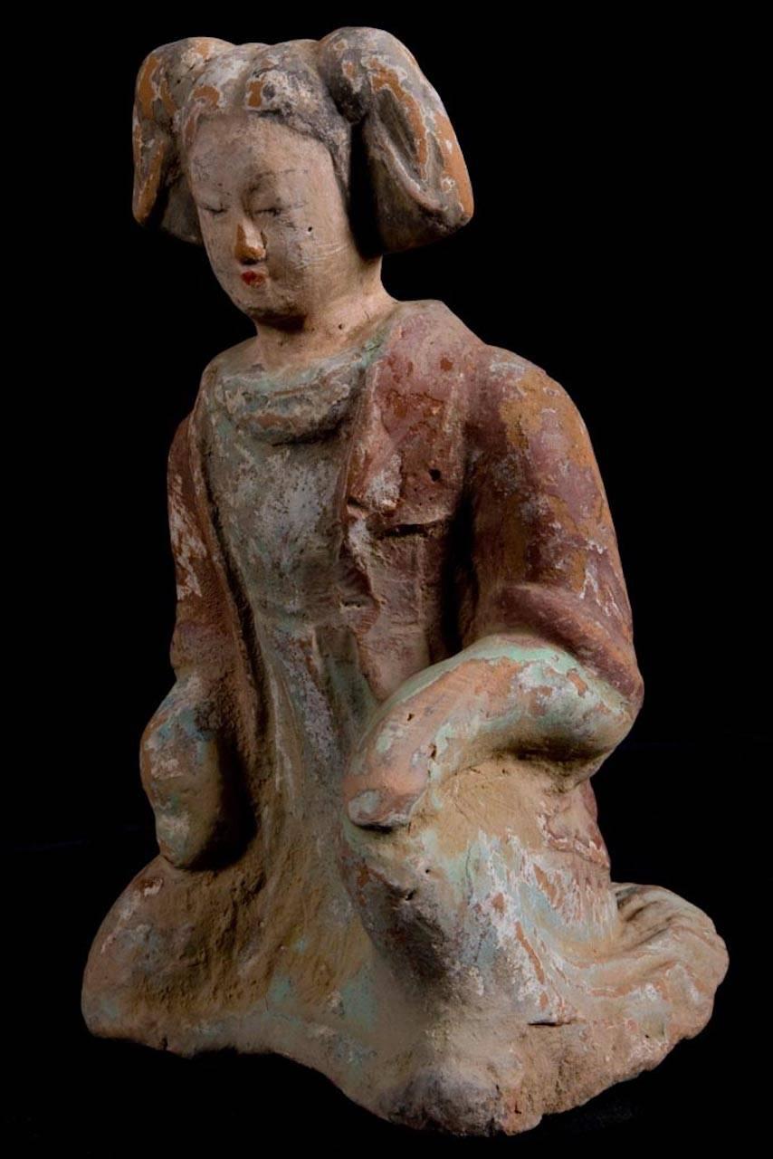 Expressive Court Lady in Orange Terracotta - Wei Dynasty, China '386-557 AD' For Sale 1