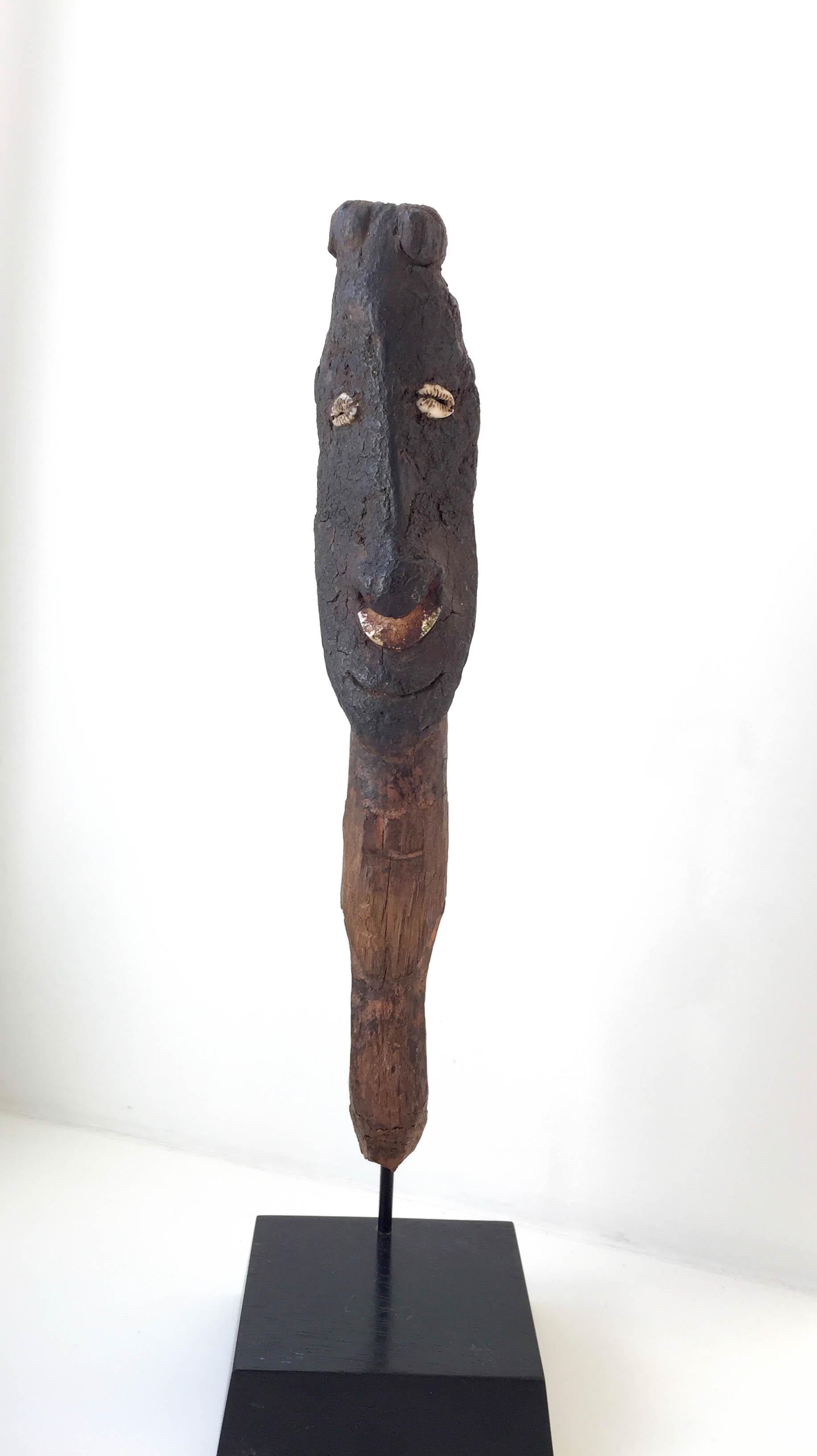 Expressive Papua New Guinea Stopper, Ex John Friede Collection In Excellent Condition For Sale In Vienna, AT