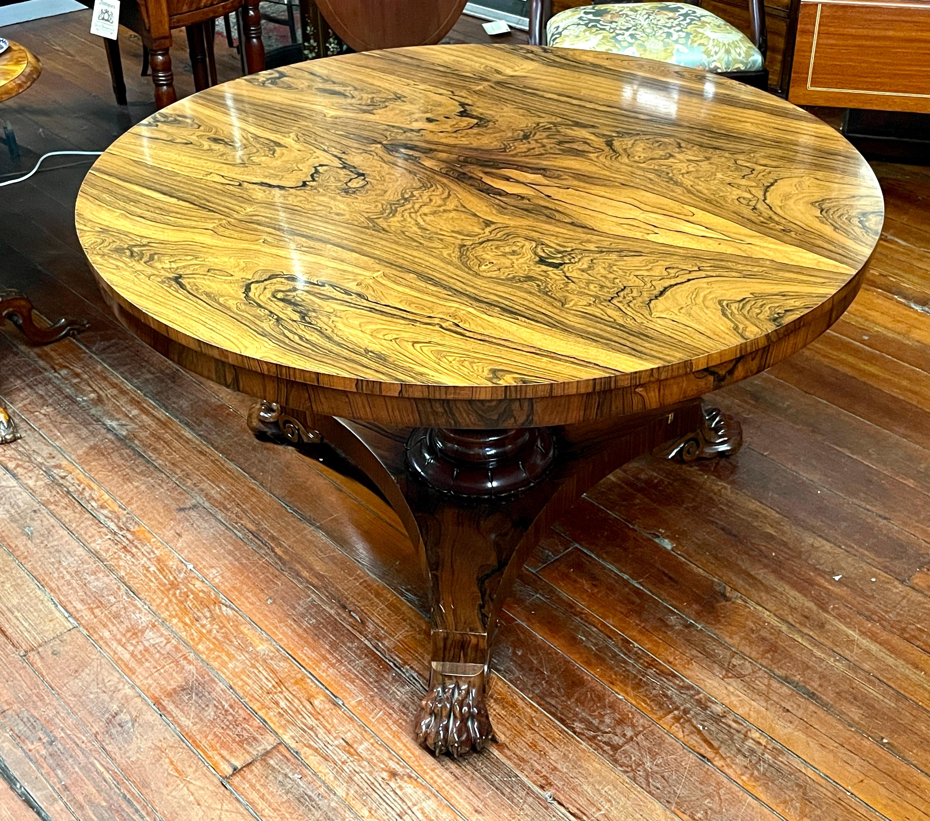 Exquisit. Antiker englischer, aufeinander abgestimmter Regency-Tisch aus Palisanderholz mit Kachelplatte aus Wm IV im Zustand „Gut“ im Angebot in Charleston, SC