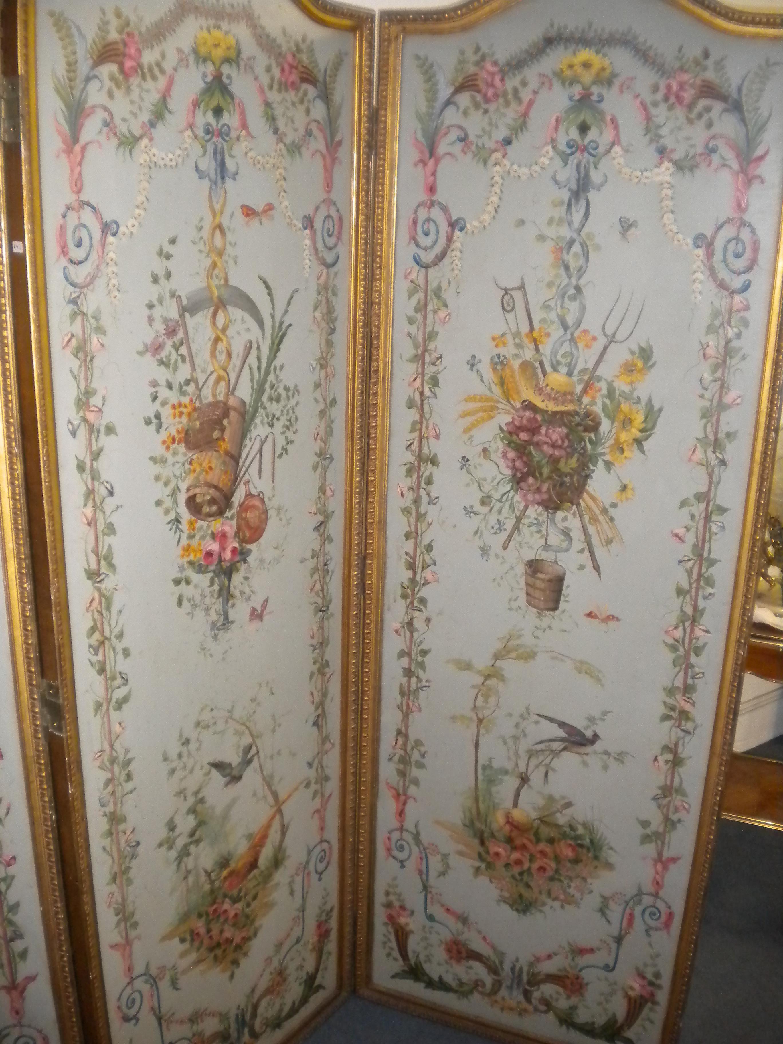 Wunderschöner Raumteiler mit 4 Tafeln, bemalt auf Holz, die 4 Jahreszeiten darstellen (Gemalt) im Angebot