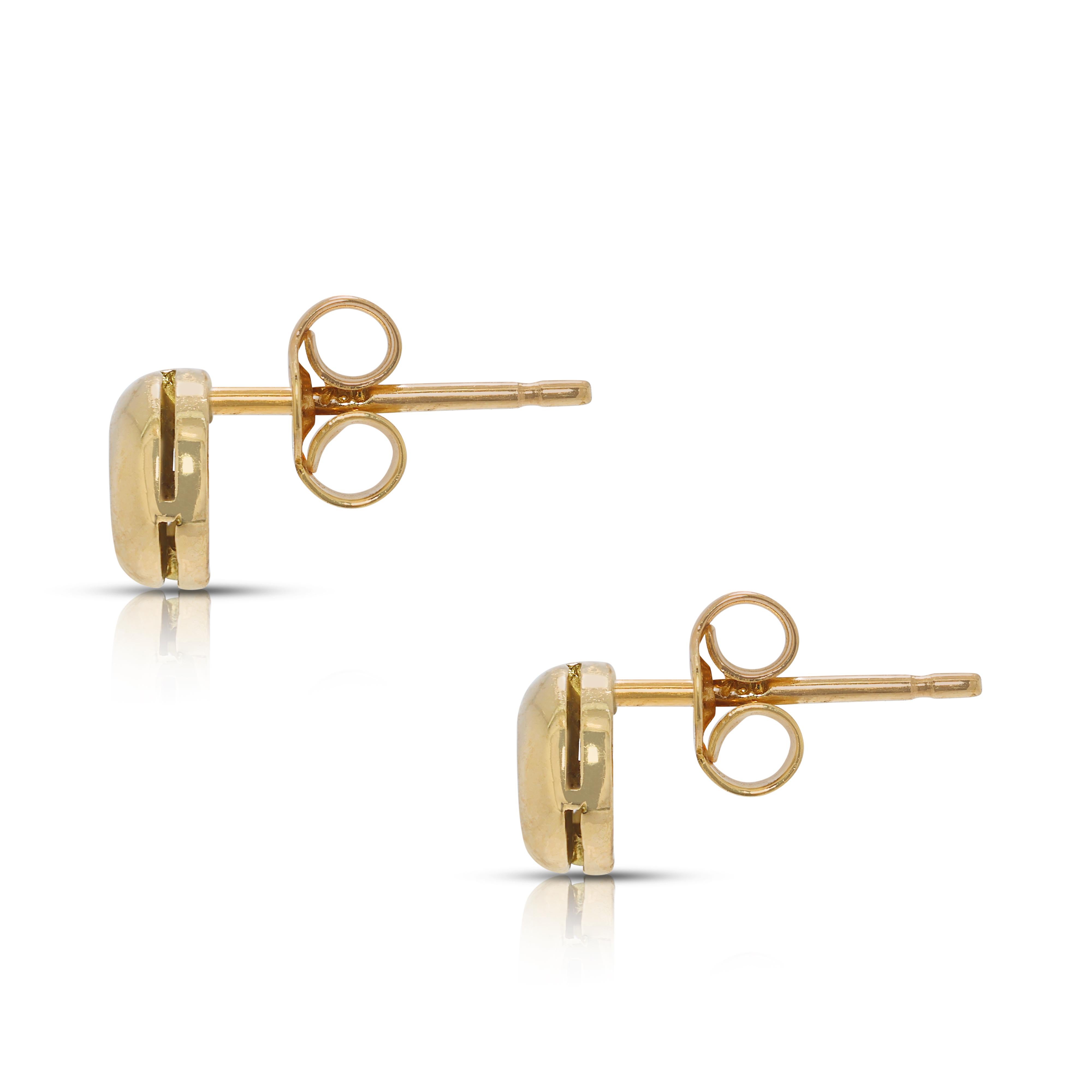 Boucles d'oreilles exquises en or jaune 18 carats et diamant naturel de 0,10 carats Pour femmes en vente