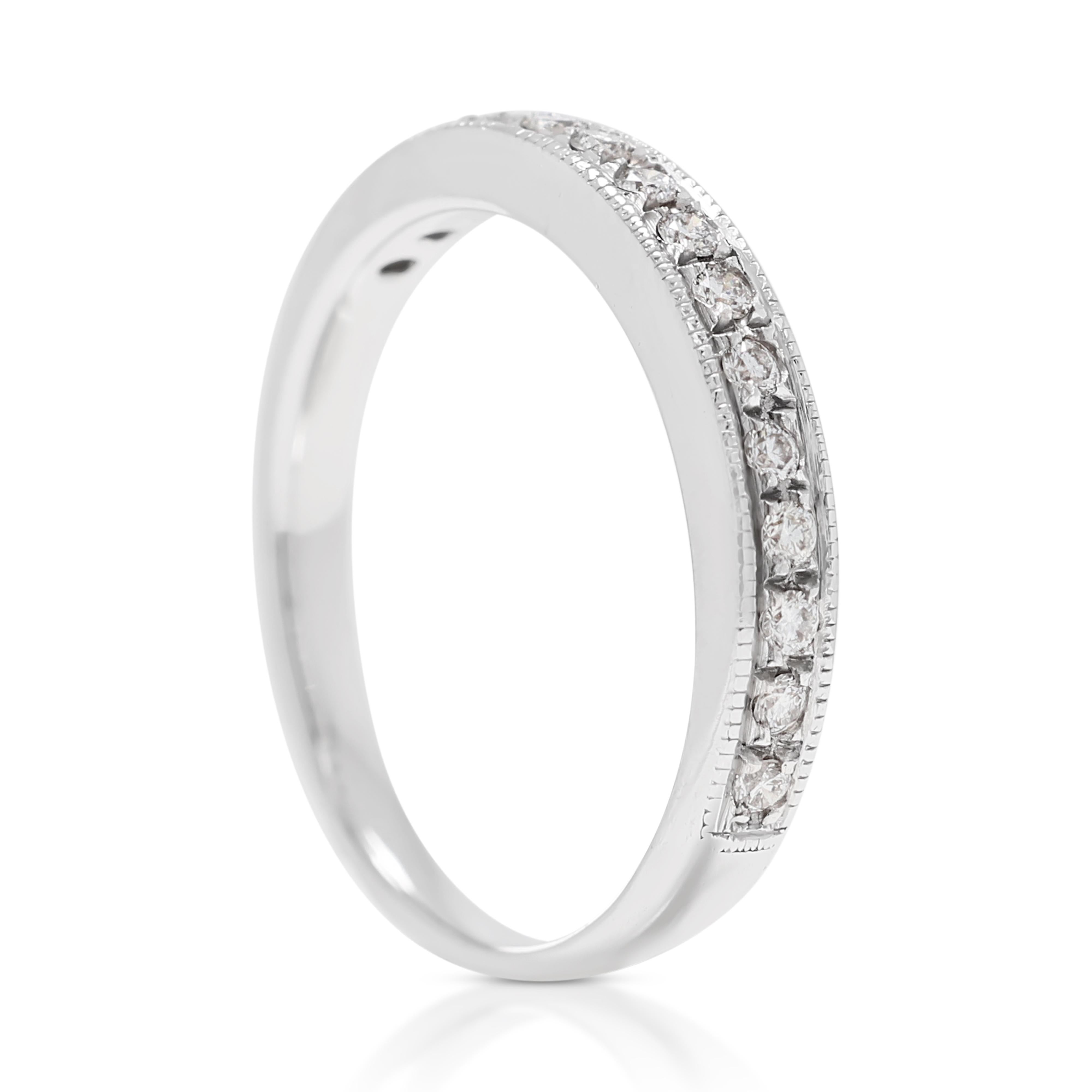 Women's Exquisite 0.12ct Diamond Ring in 18K White Gold For Sale