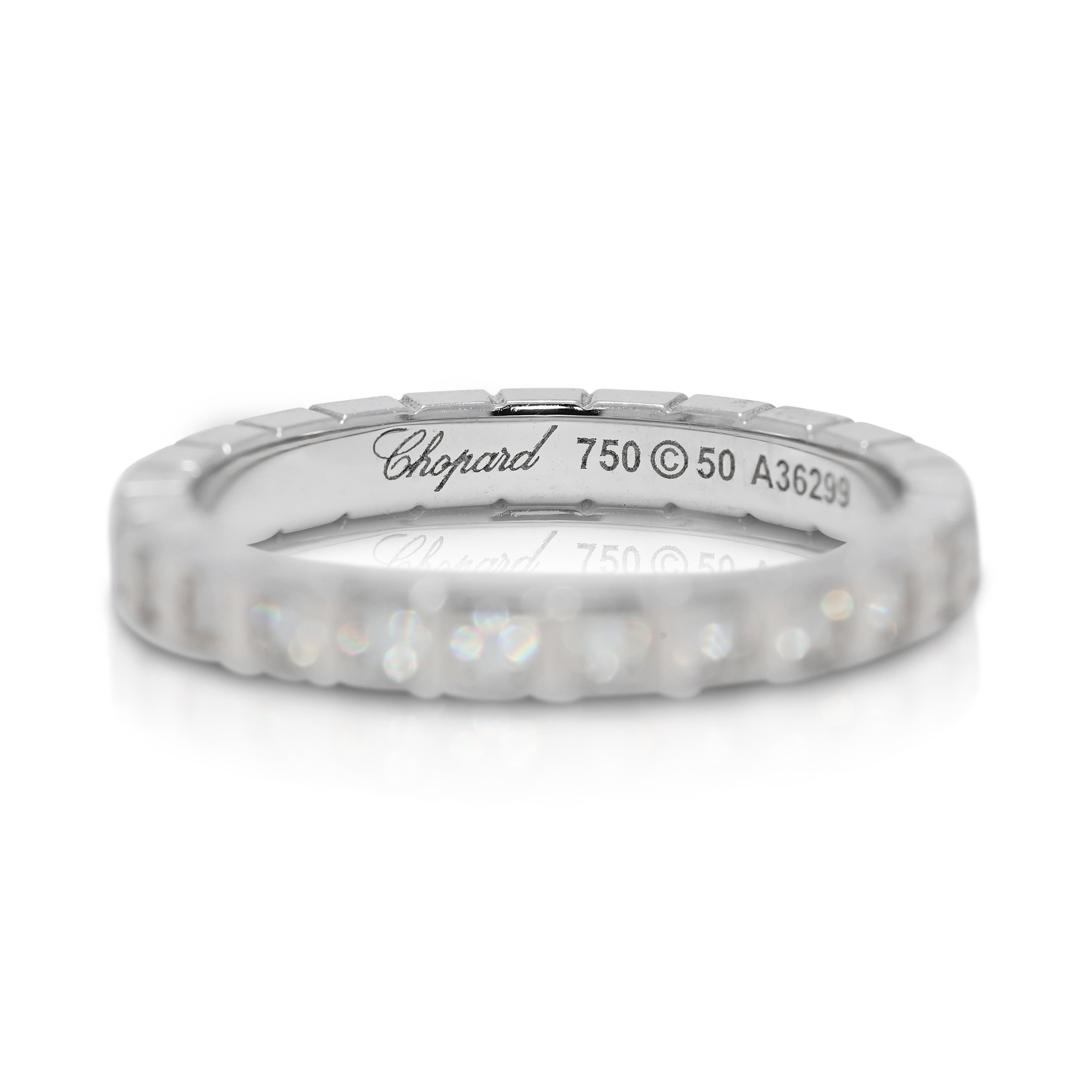 Round Cut Exquisite 0.24ct Natural Diamonds 18K White Gold Chopard Ring For Sale