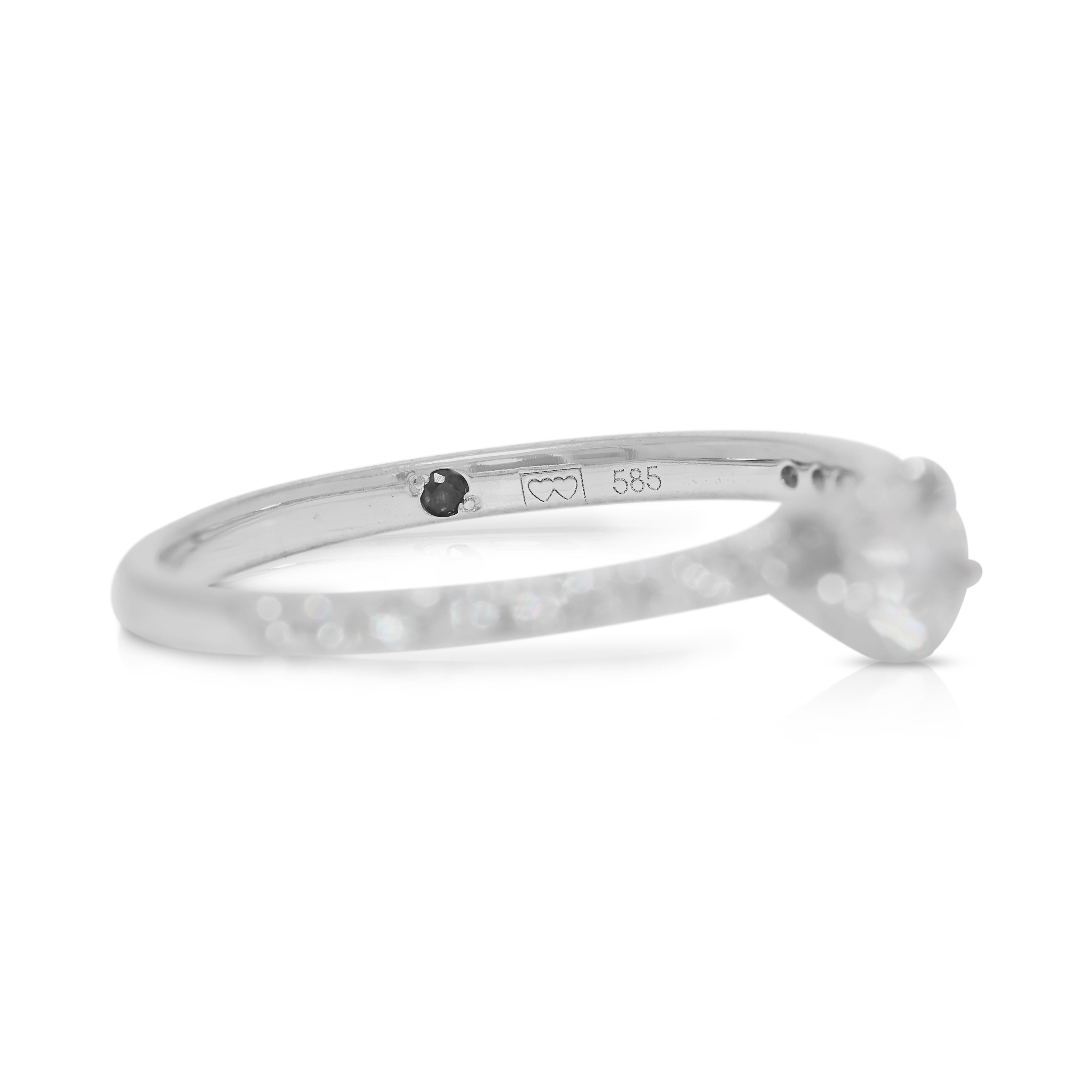 Exquisite 0.32ct Natural Diamond Pave Ring in 14K White Gold In Excellent Condition For Sale In רמת גן, IL