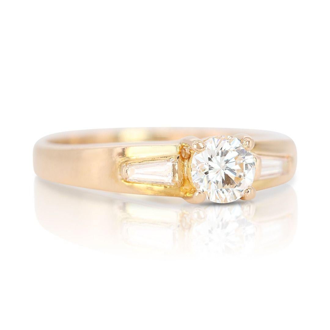 Round Cut Exquisite 0.34ct Three Stone Round and Baguette Shape Diamond Ring For Sale