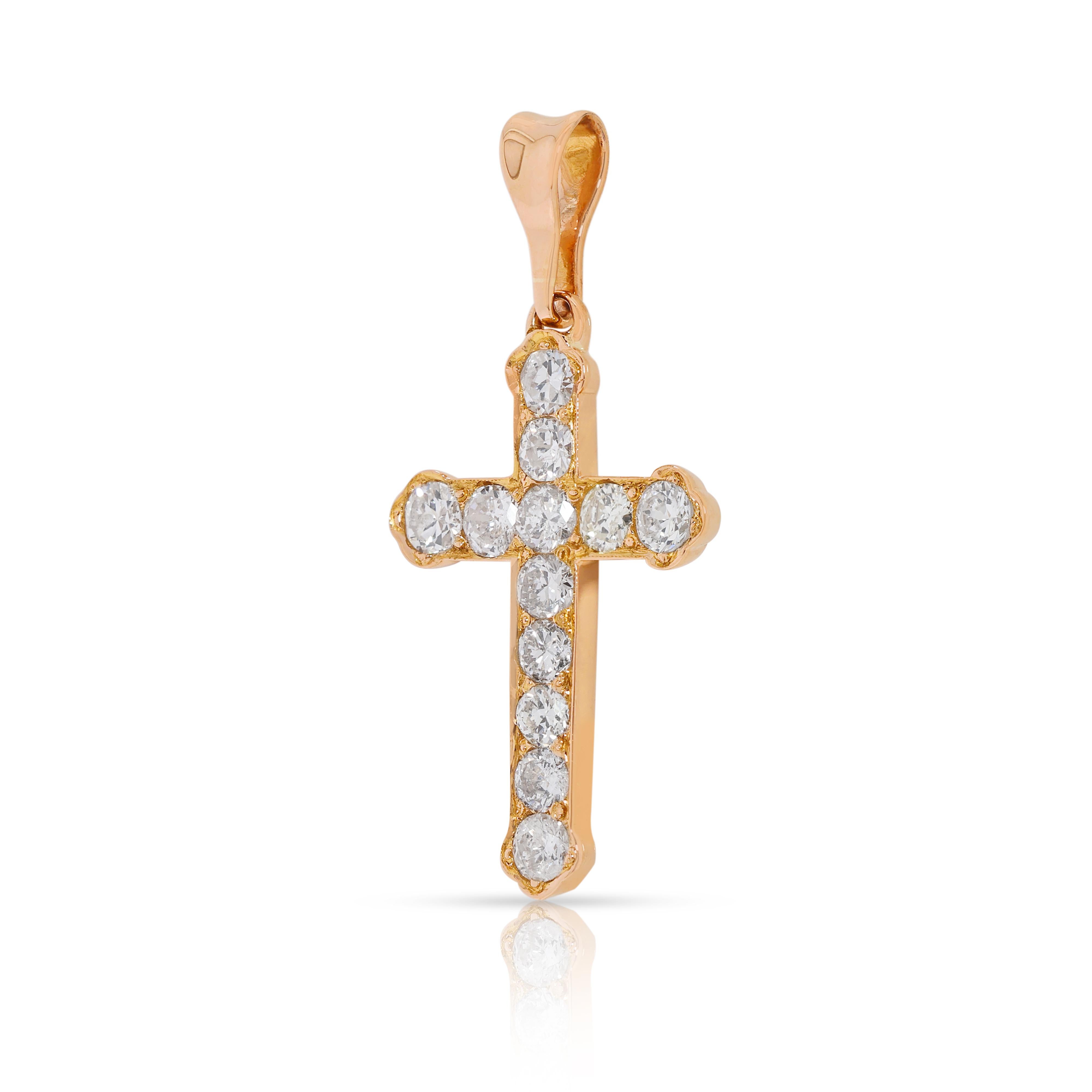 Exquisite 0.46ct Diamond Cross Pendant in 18K Yellow Gold In condizioni Nuovo in vendita a רמת גן, IL