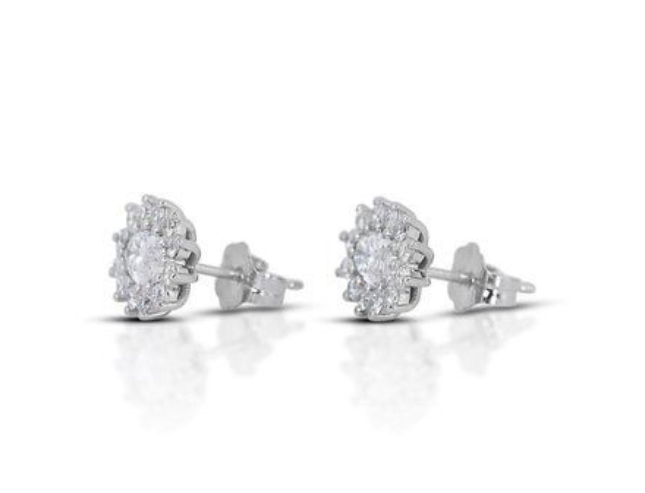 Exquisite 0,6 Karat ovale Brillant-Diamant-Ohrringe mit 0,41 Karat Seitendiamant im Angebot 3