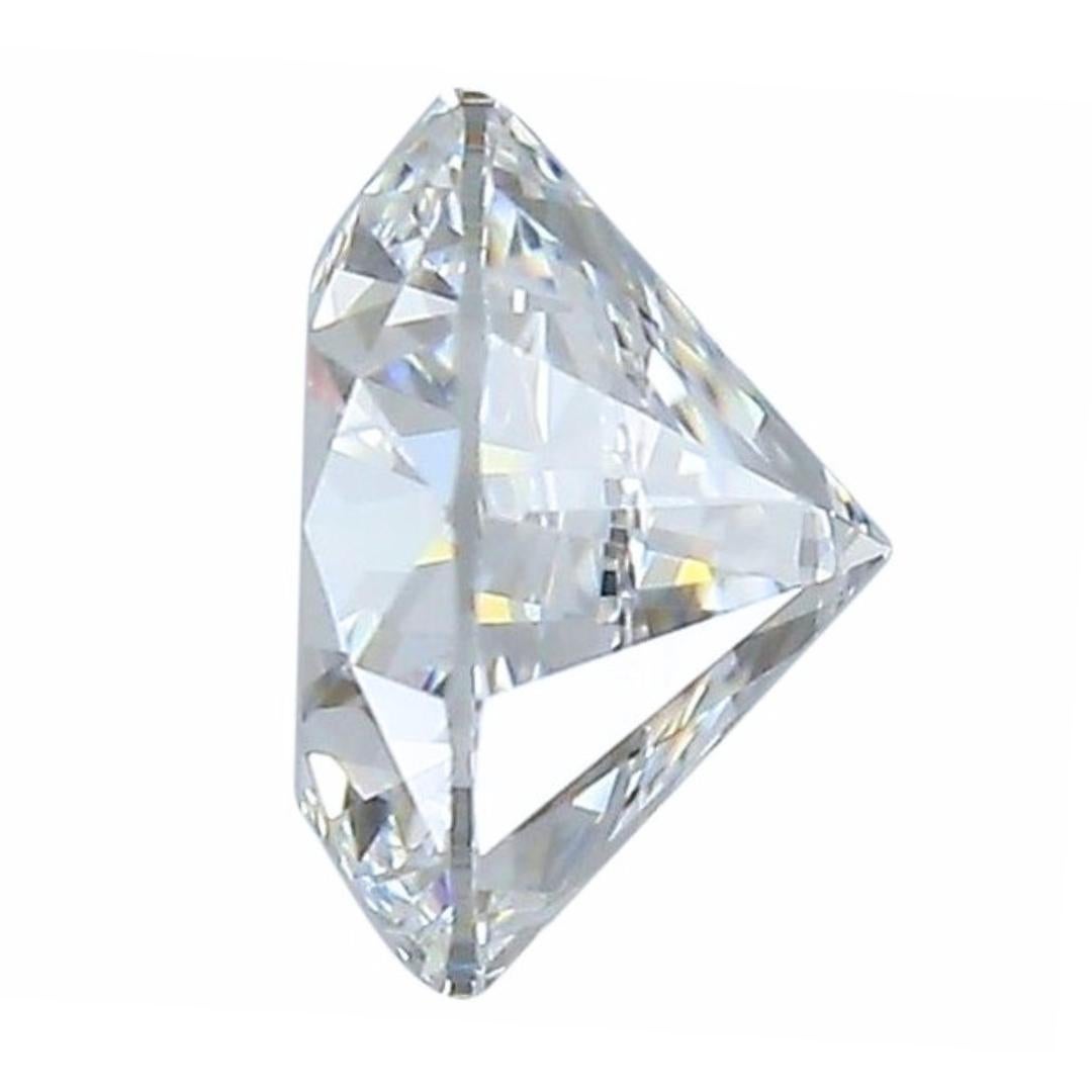 Women's Exquisite 0.70ct Triple Excellent Ideal Cut Round Diamond - IGI Certified For Sale