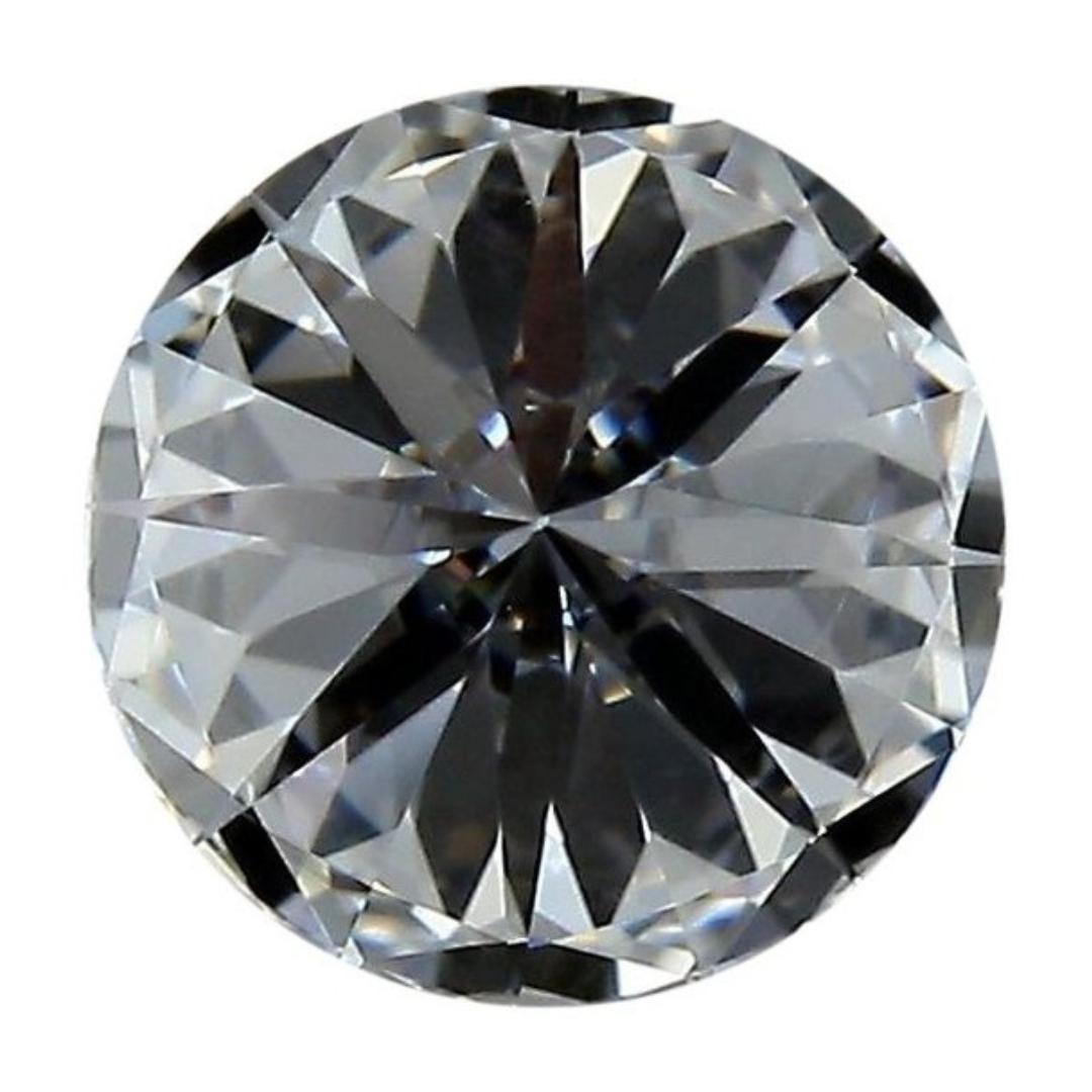 Exquisite 0.70ct Triple Excellent Ideal Cut Round Diamond - IGI Certified For Sale 1