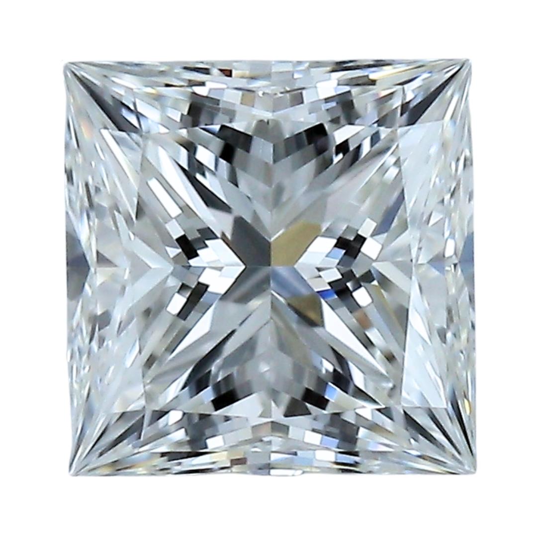 Exquisite 0.71ct Gorgeus Cut Natural Diamond - GIA Certified For Sale 2