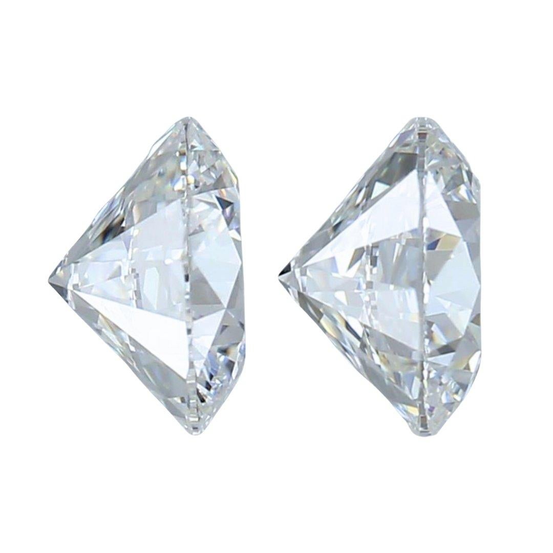 Exquise paire de diamants ronds de 0,81ct Naturels - Certifiés IGI Neuf - En vente à רמת גן, IL