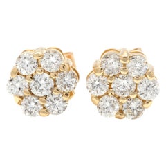 Exquisite 0.90 Carat Natural Diamond 14 Karat Solid Yellow Gold Stud Earrings