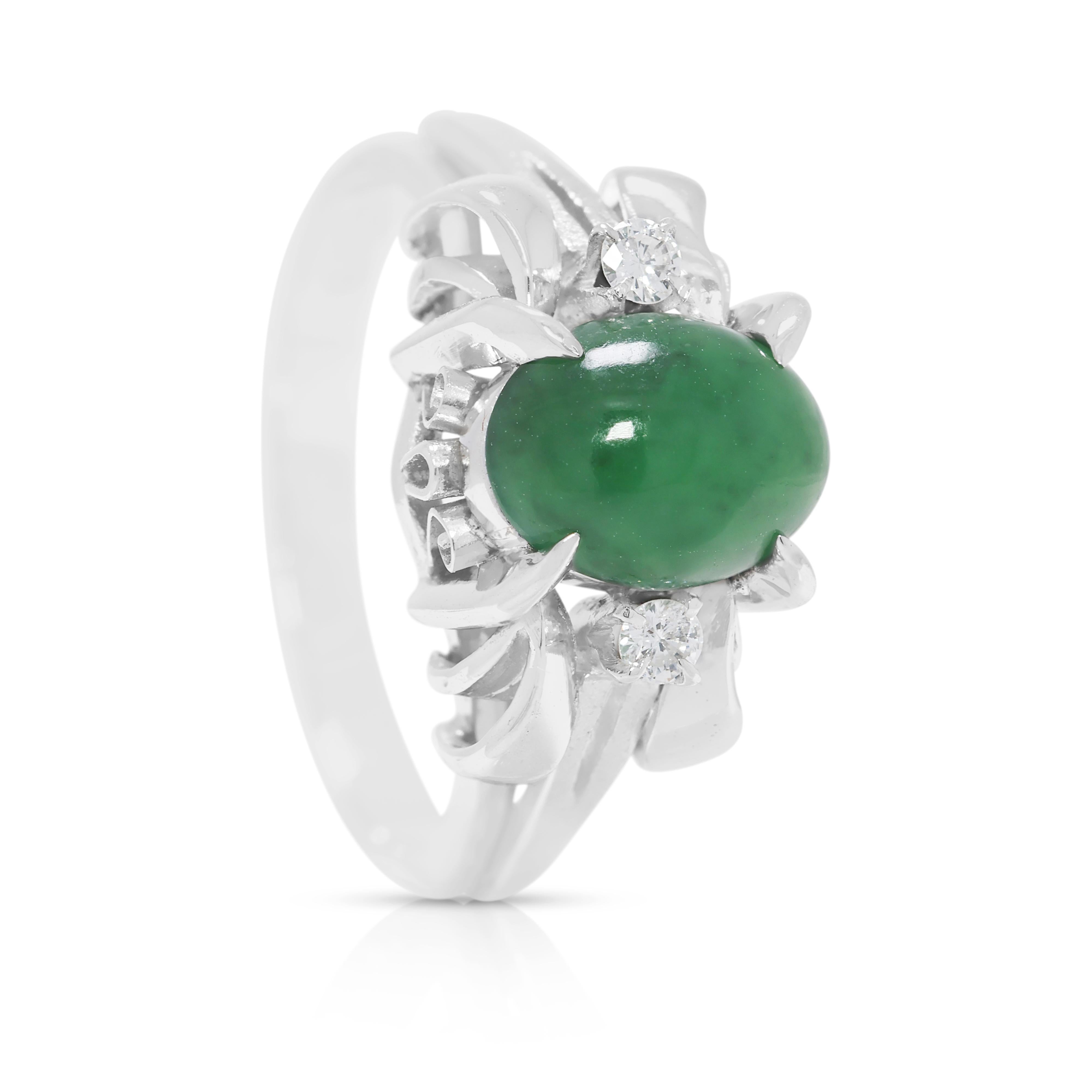 Bague exquise en jade et diamant naturel de 0,94ct en platine en vente 1