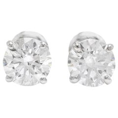 Exquisite 0.95 Carat Natural Diamond 14 Karat Solid White Gold Stud Earrings