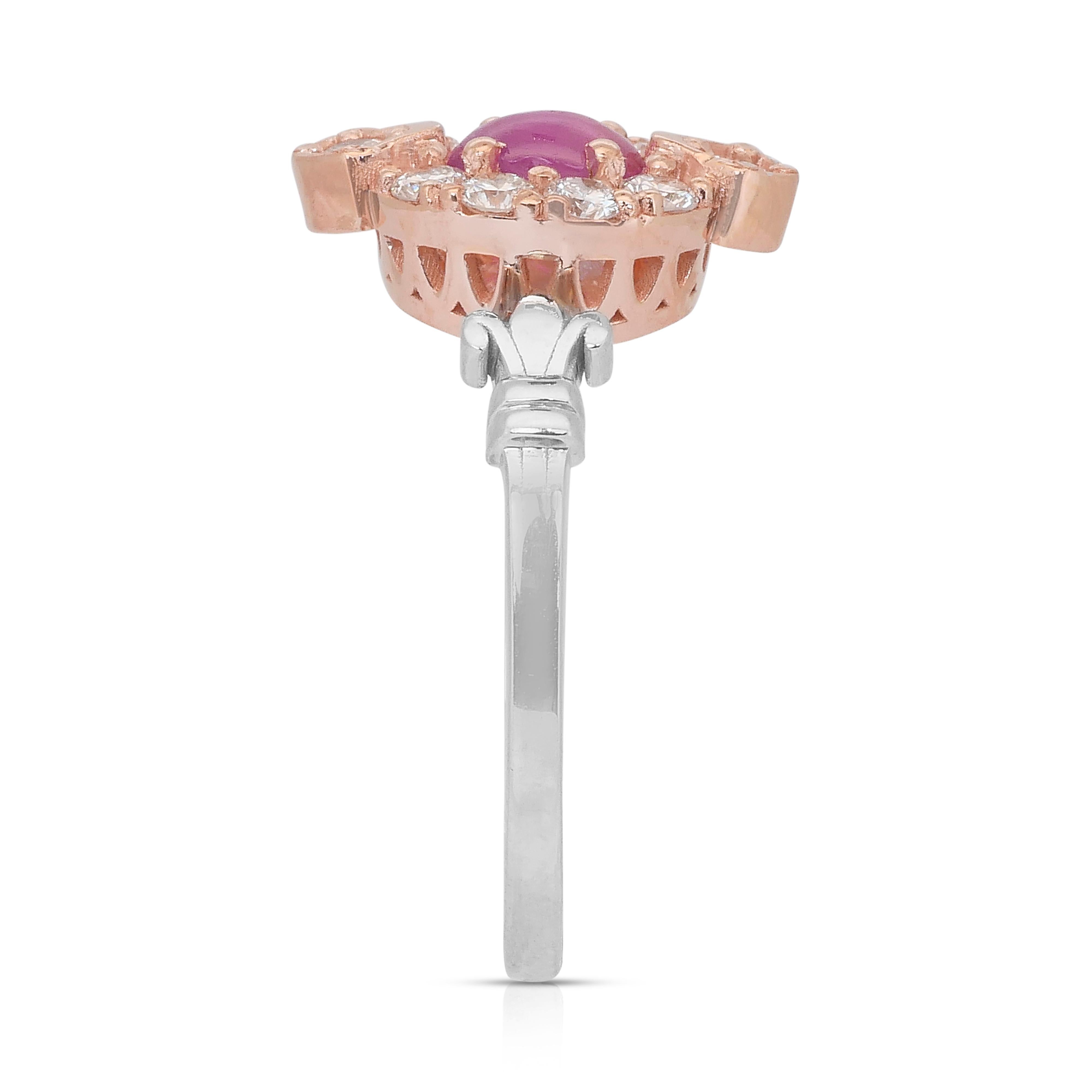 Squisito anello a grappolo con rubino e diamanti da 0,97 carati in oro rosa e bianco 18 ct. in vendita 2