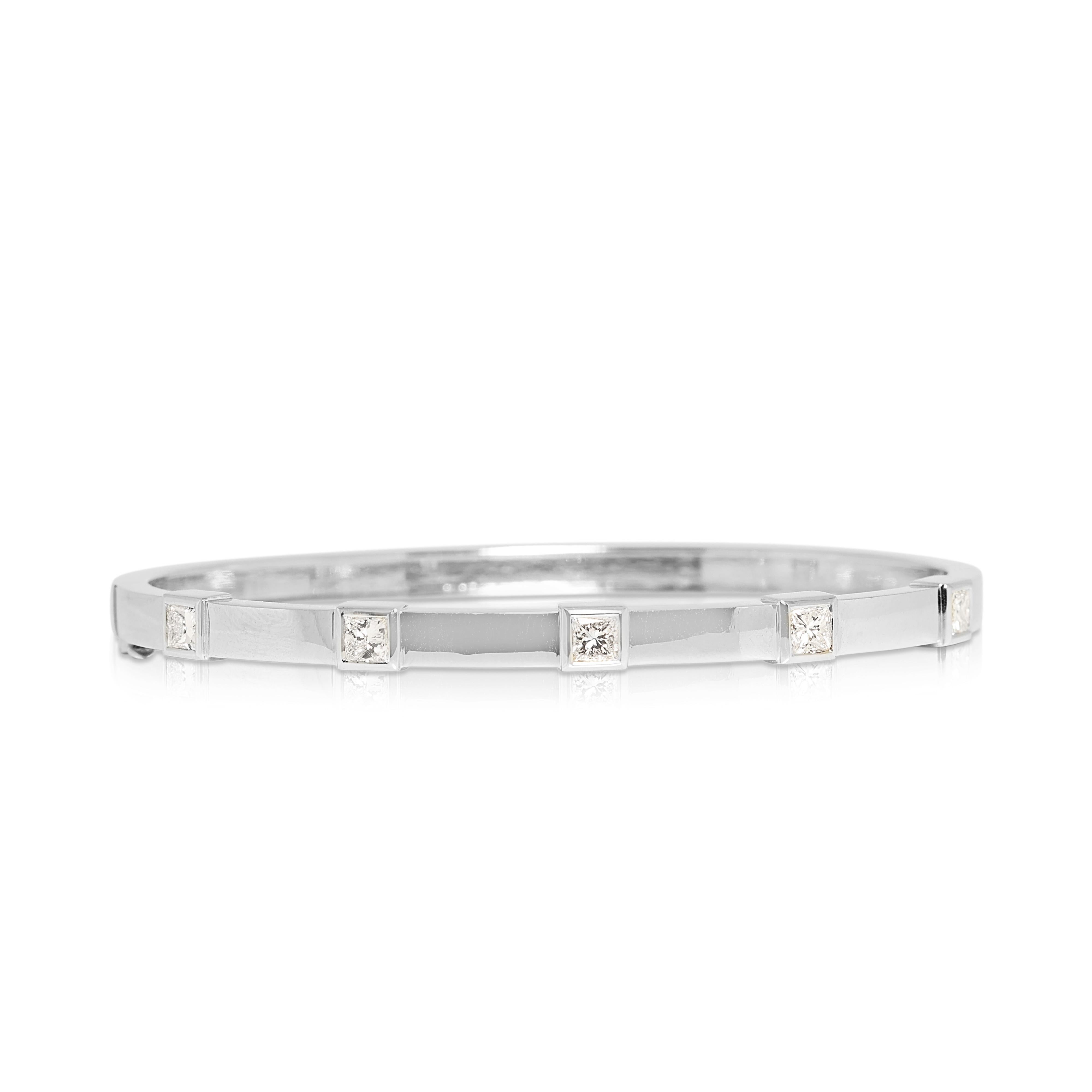 Taglio princess Squisito bracciale con diamanti naturali da 0,9 carati in oro bianco 18 carati in vendita