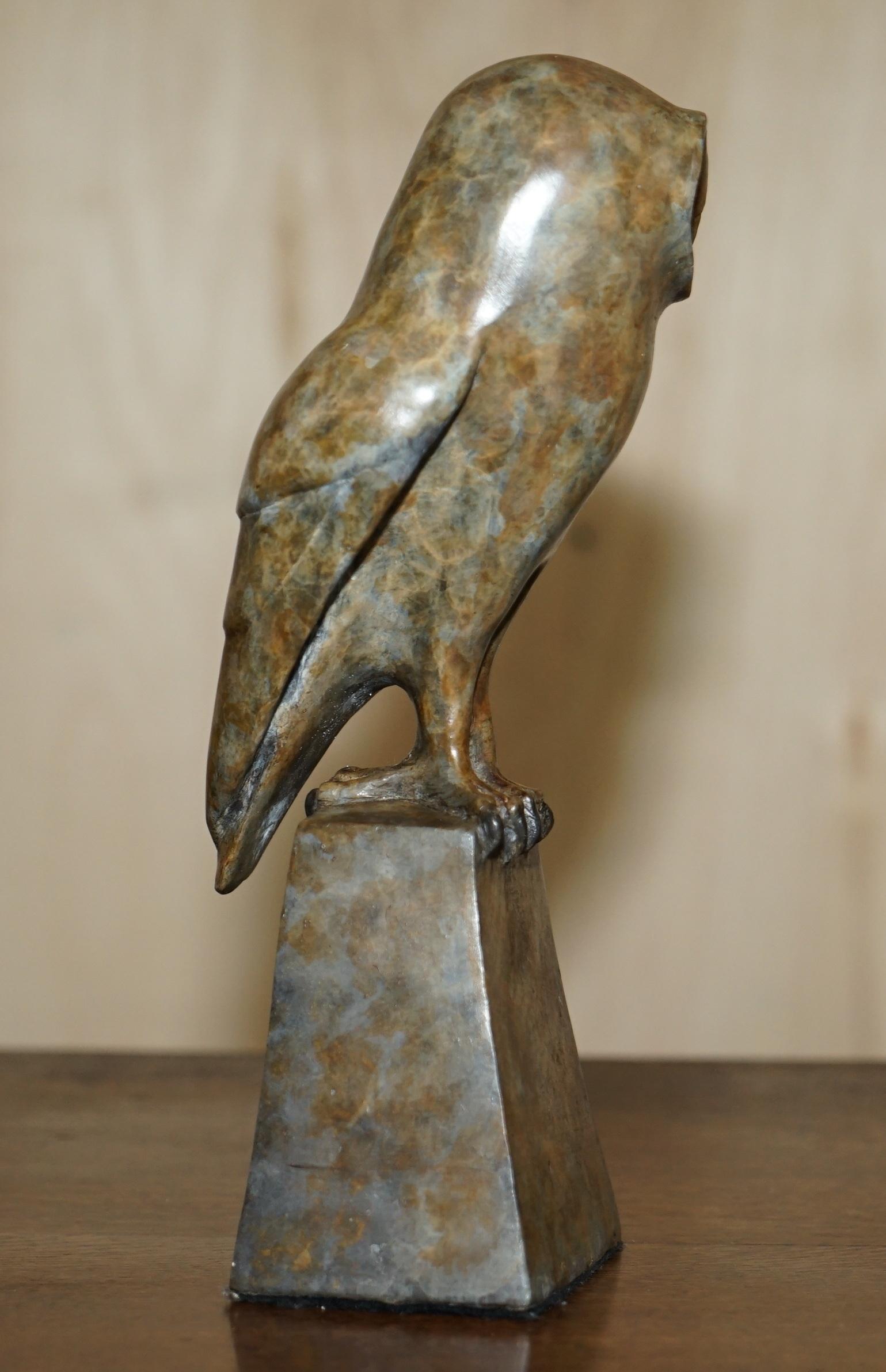 Exquisite 1/25 Limited Edition Alan Biggs Solid Bronze Owl Signed and Numbered For Sale 7