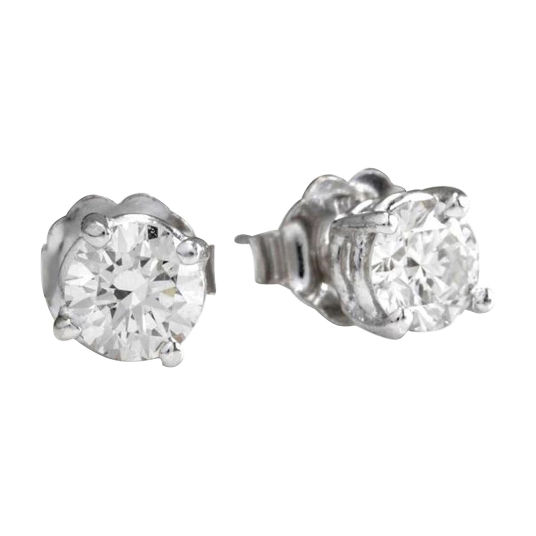 Exquisite 1.00 Carat Natural Diamond 14 Karat Solid White Gold Stud Earrings For Sale