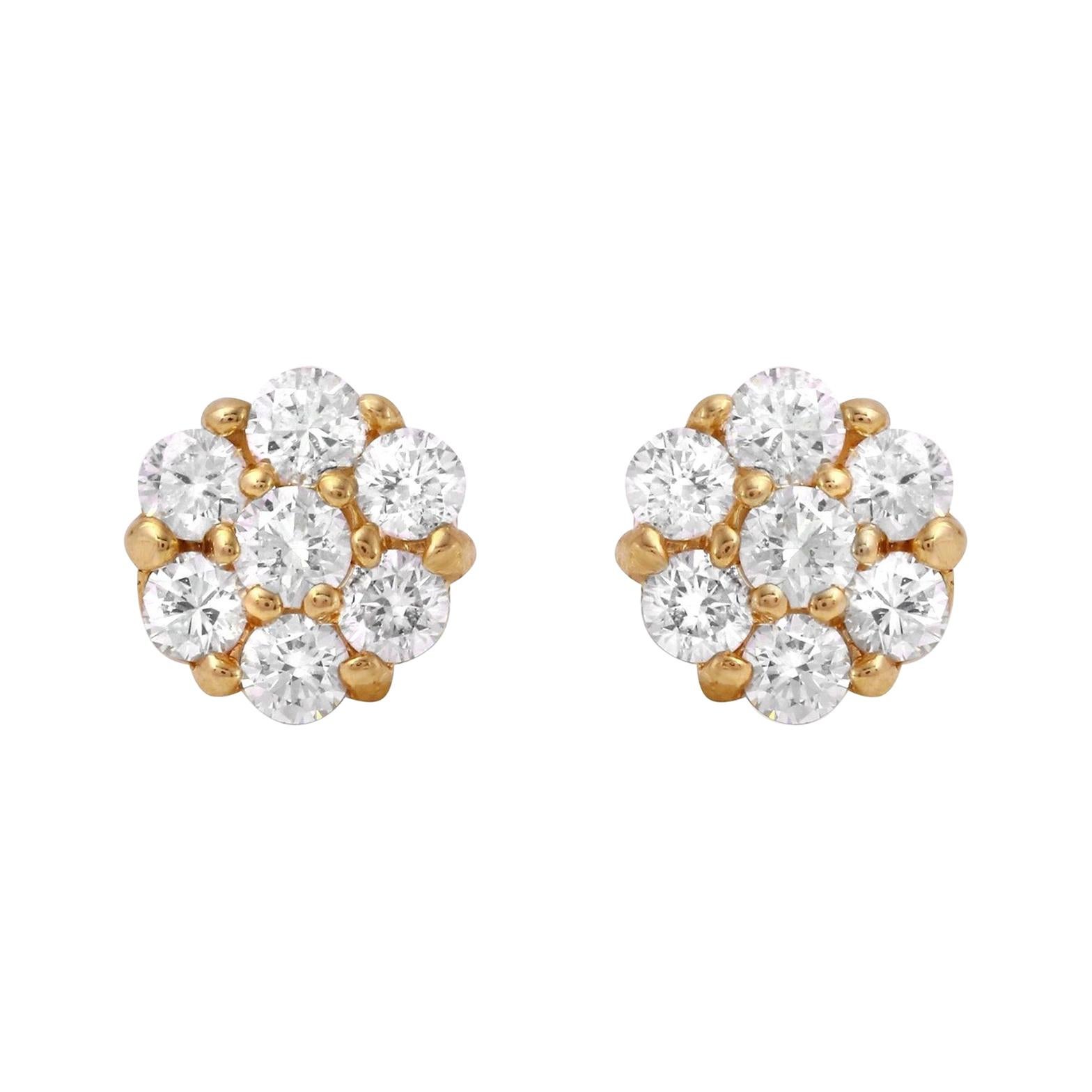 Exquisite 1.00 Carat Natural Diamond 14 Karat Solid Yellow Gold Earrings For Sale