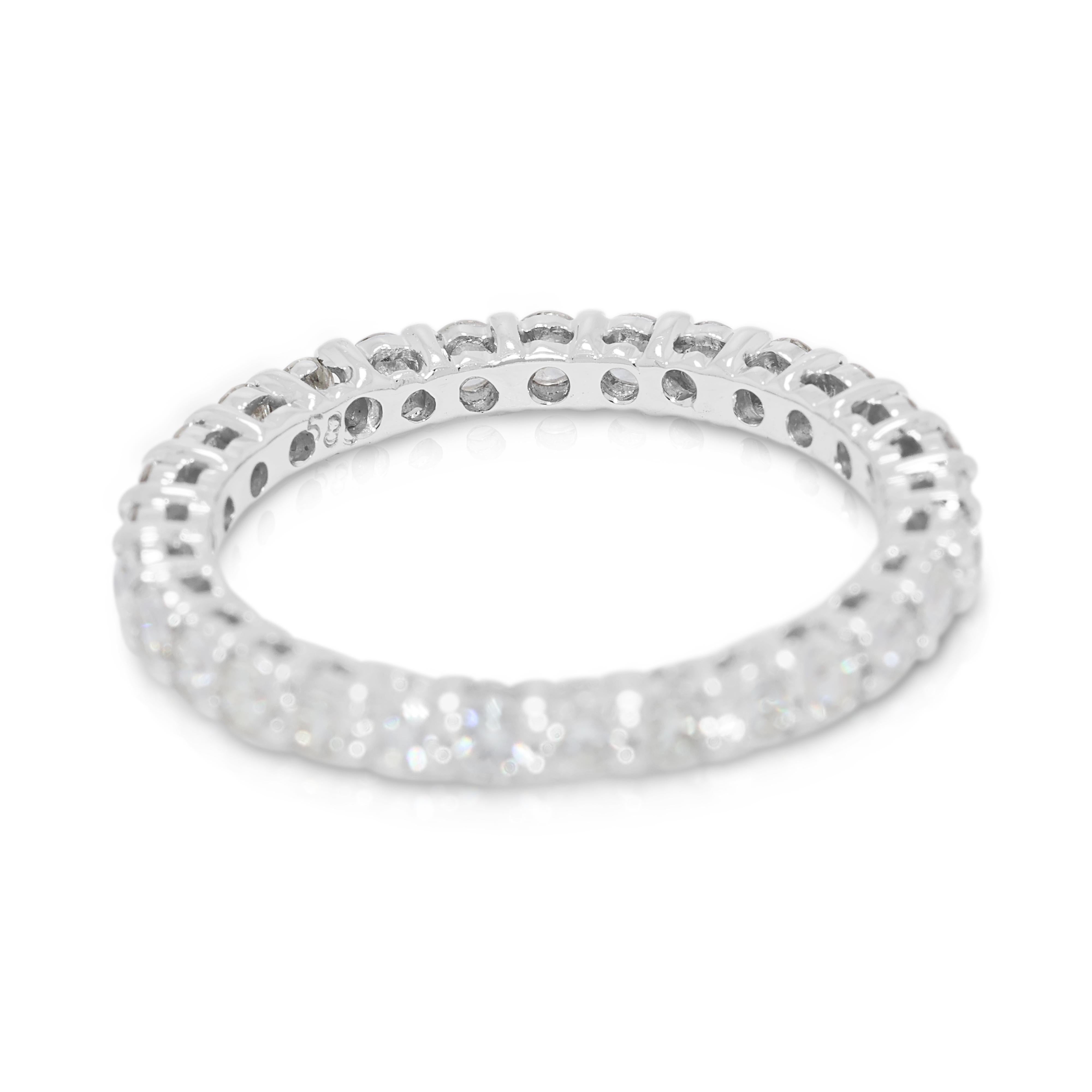 Exquisite 1,08ct natürlichen Diamanten Eternity Ring in 14K Weißgold (Rundschliff) im Angebot