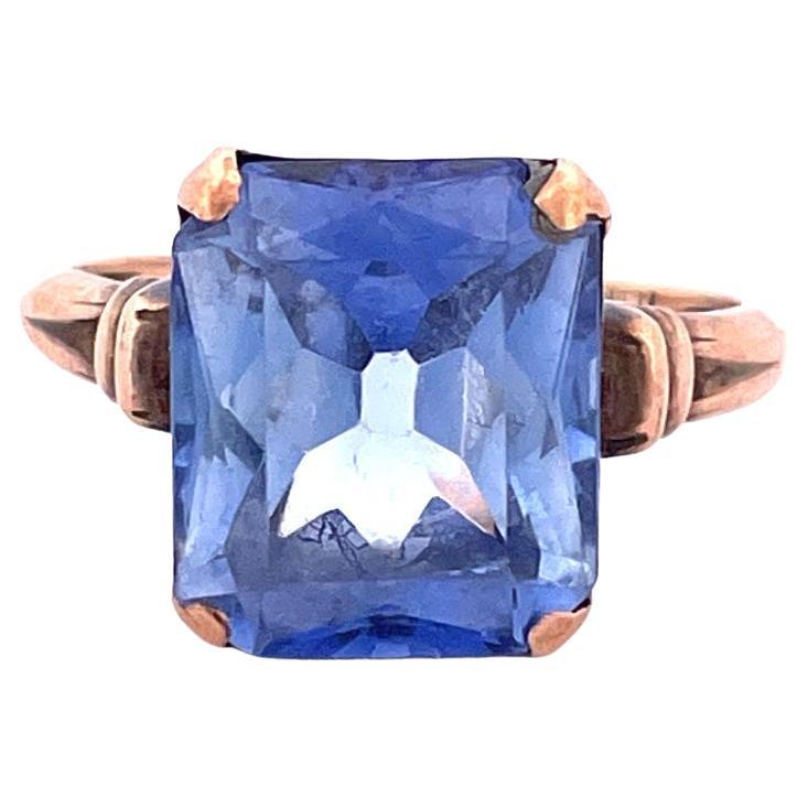 Exquisite 10k Yellow Gold Tanzanite Ring For Sale