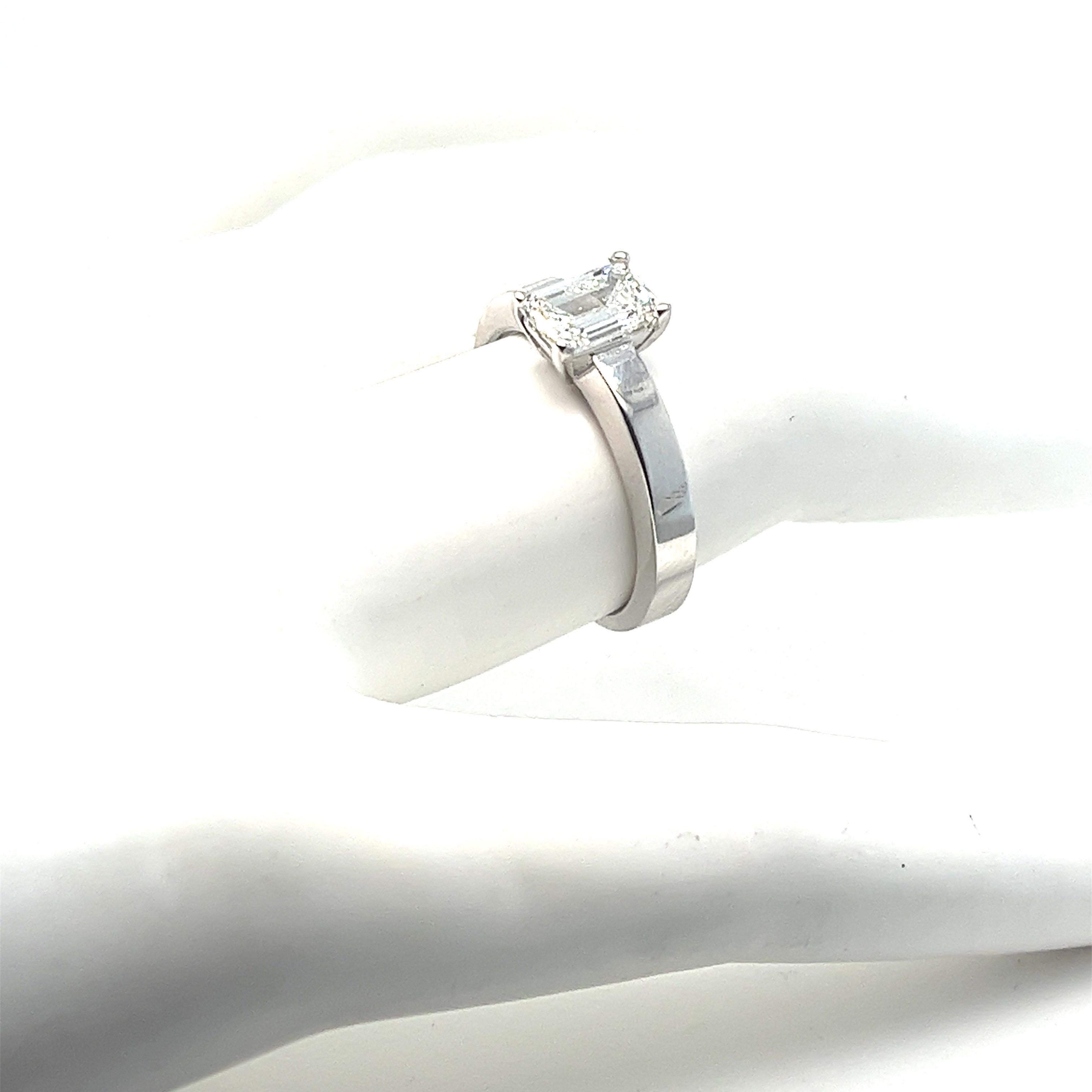 Exquisite 1.10 Carat Emerald Cut Earth Mined Diamond Solitaire Ring - GIA .Cert For Sale 6