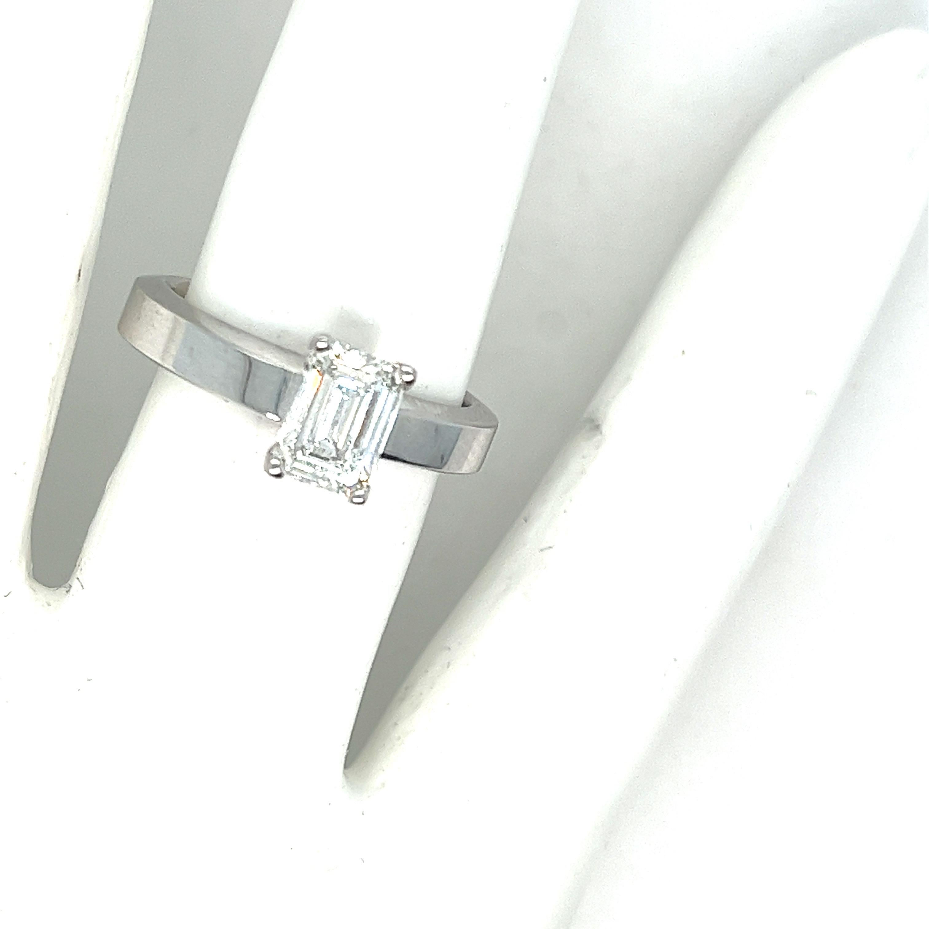 Exquisite 1.10 Carat Emerald Cut Earth Mined Diamond Solitaire Ring - GIA .Cert In New Condition For Sale In Miami, FL