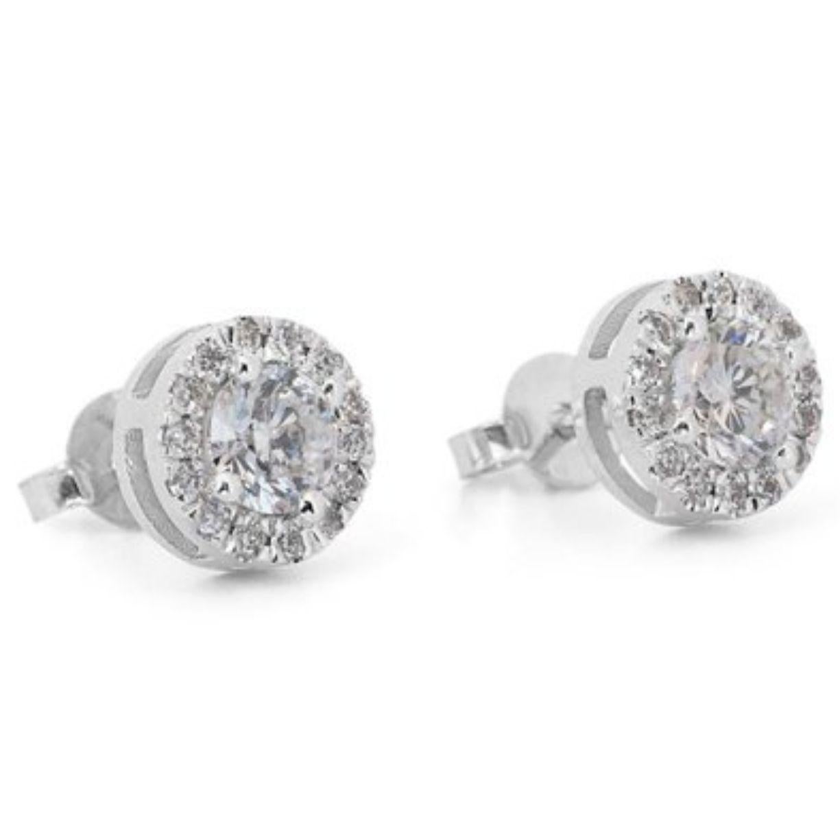 Exquisite 1,14 Karat D Farbe VVS1 Diamant-Halo-Ohrringe aus 18 Karat Weißgold Damen im Angebot