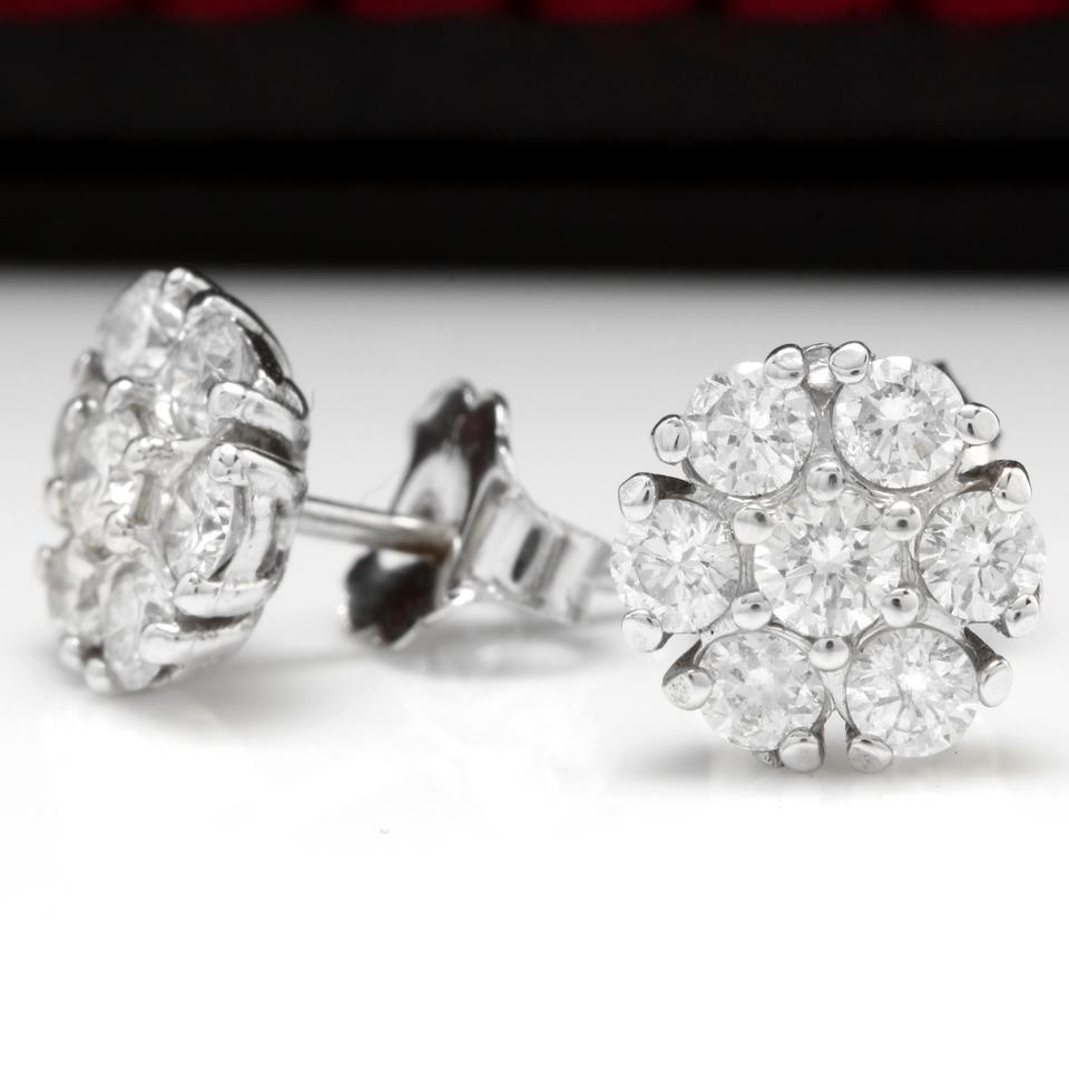 Exquisite 1.15 Carats Natural Diamond 14K Solid White Gold Stud Earrings

Amazing looking piece!

Total Natural Round Cut Diamonds Weight: Approx. 1.15 Carats (both earrings) SI1 / G-H

Diameter of the Earring is: Approx. 7.95mm

Total Earrings