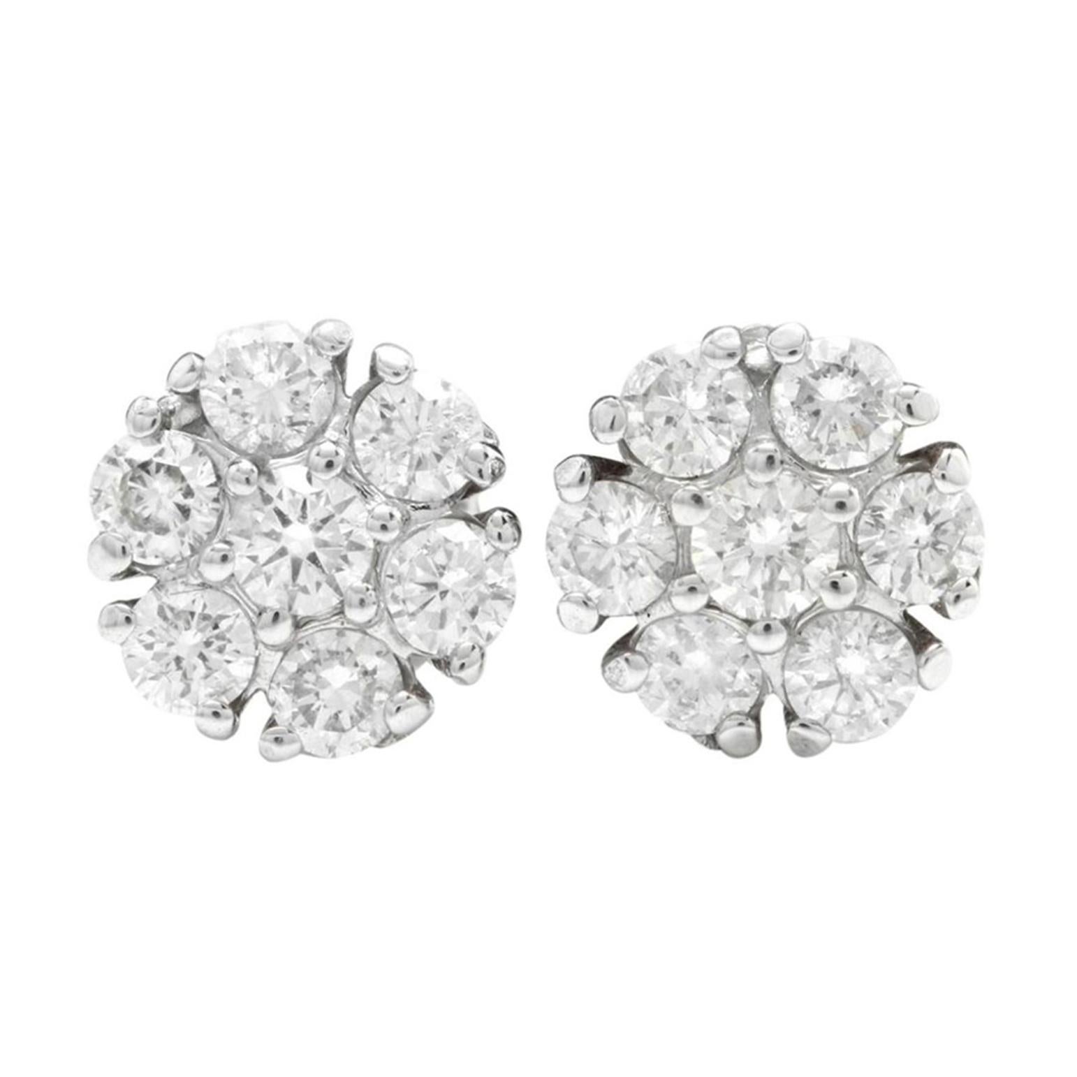 Exquisite 1.15 Carat Natural Diamond 14 Karat Solid White Gold Stud Earrings For Sale