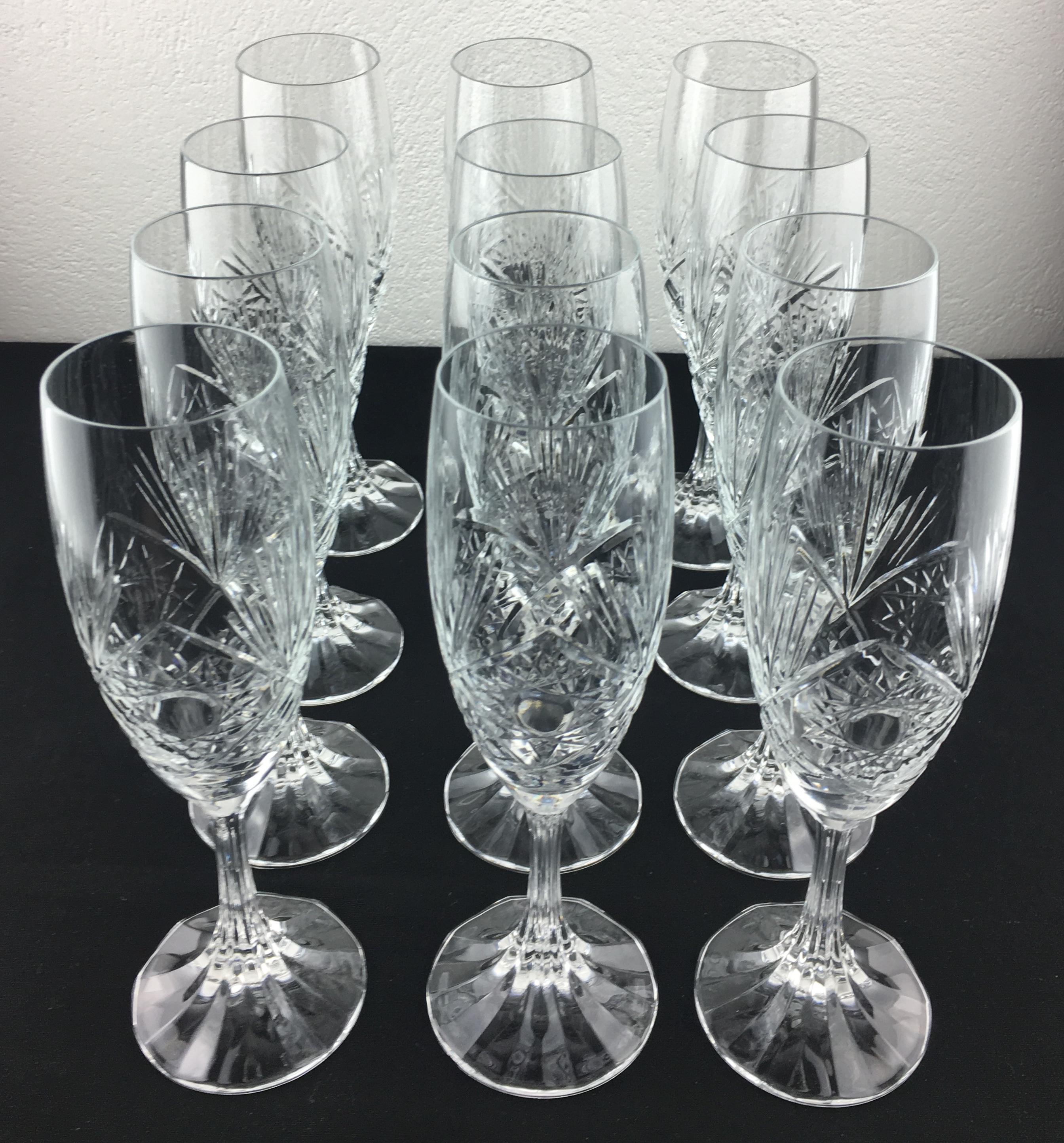 Exquisite 12 Piece Baccarat Crystal Champagne Flutes In Good Condition In Miami, FL